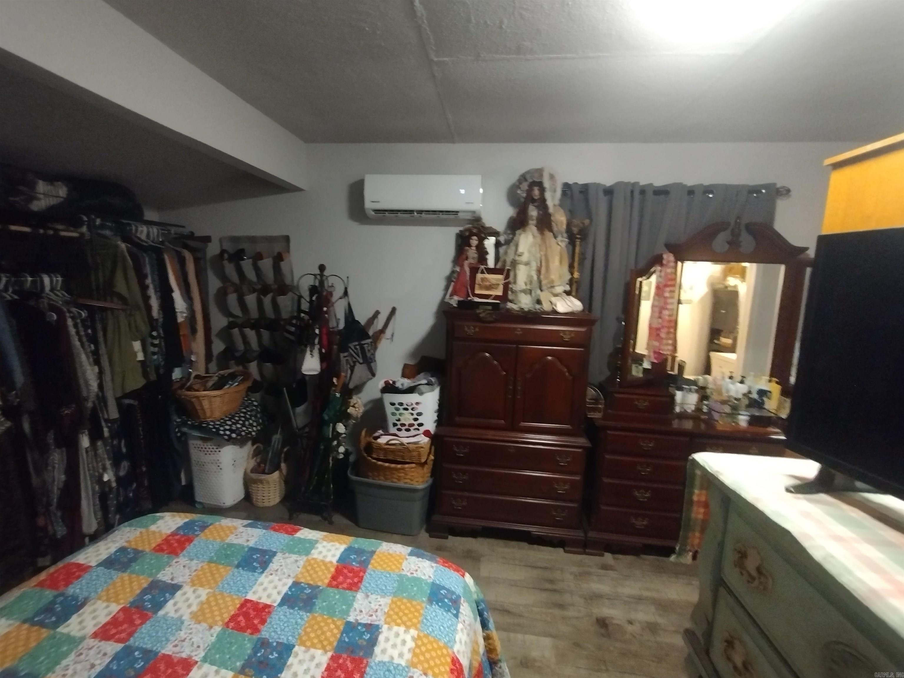 609 E Webb  Mountain View, AR