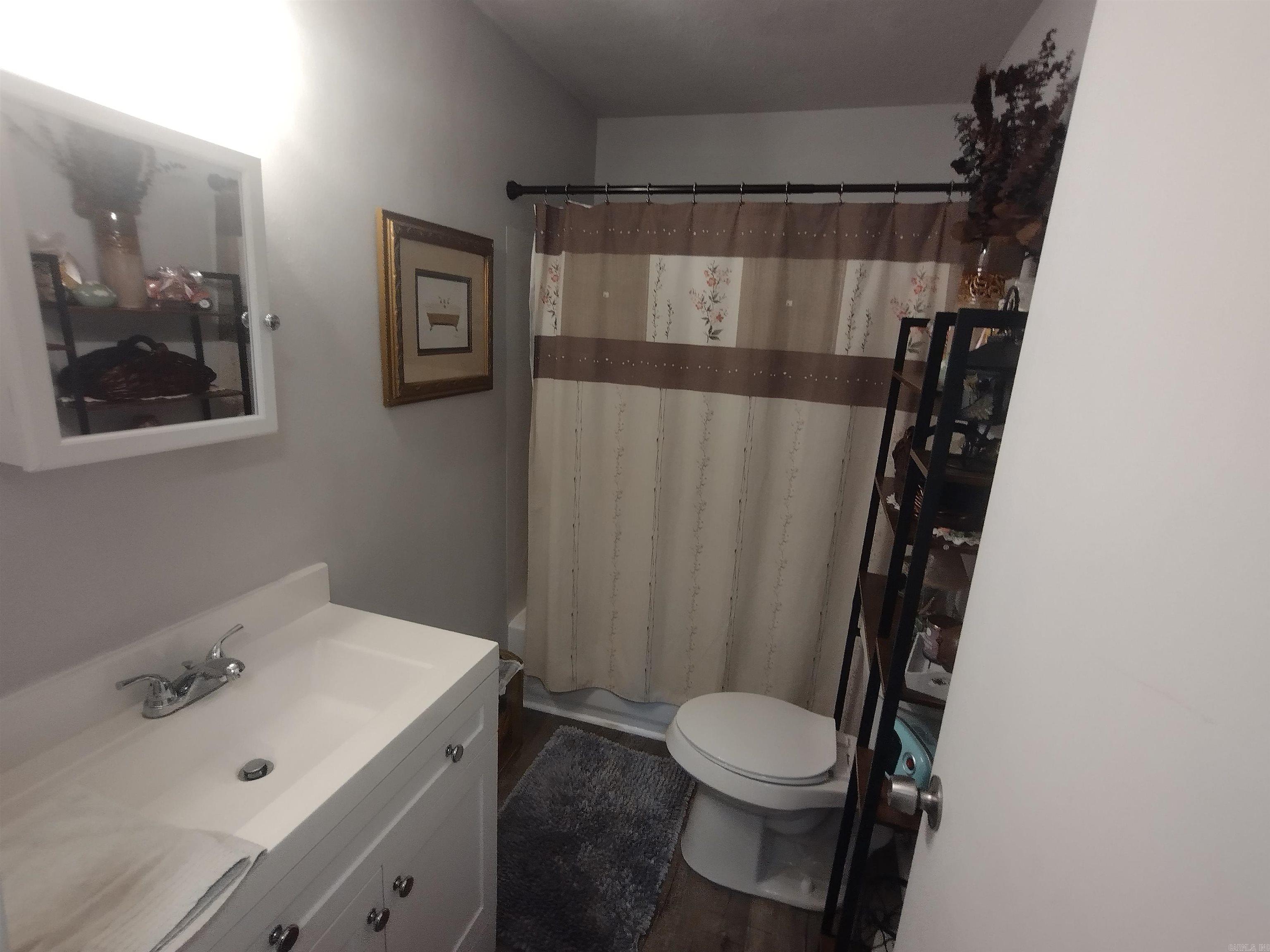 609 E Webb  Mountain View, AR