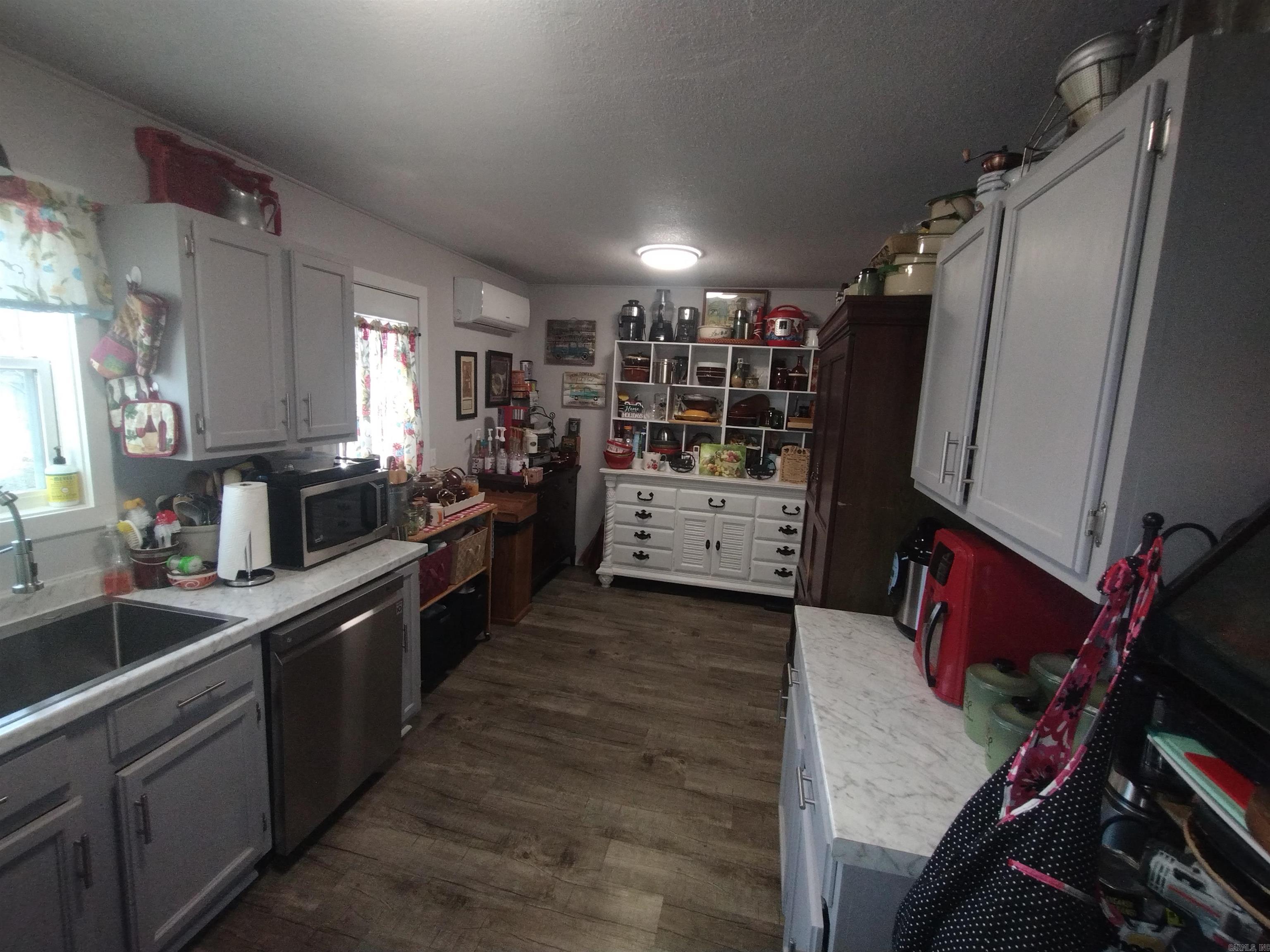 609 E Webb  Mountain View, AR