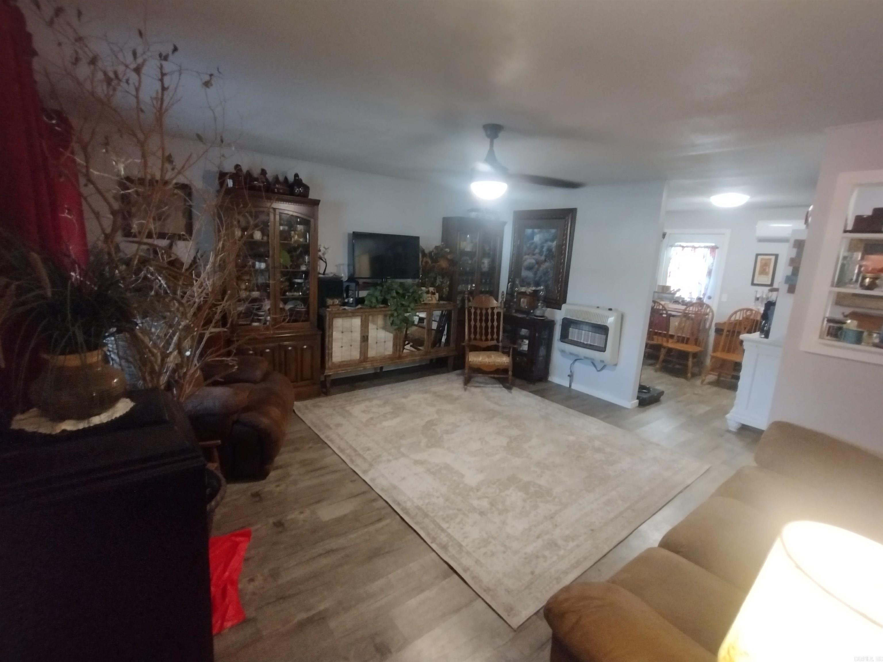 609 E Webb  Mountain View, AR