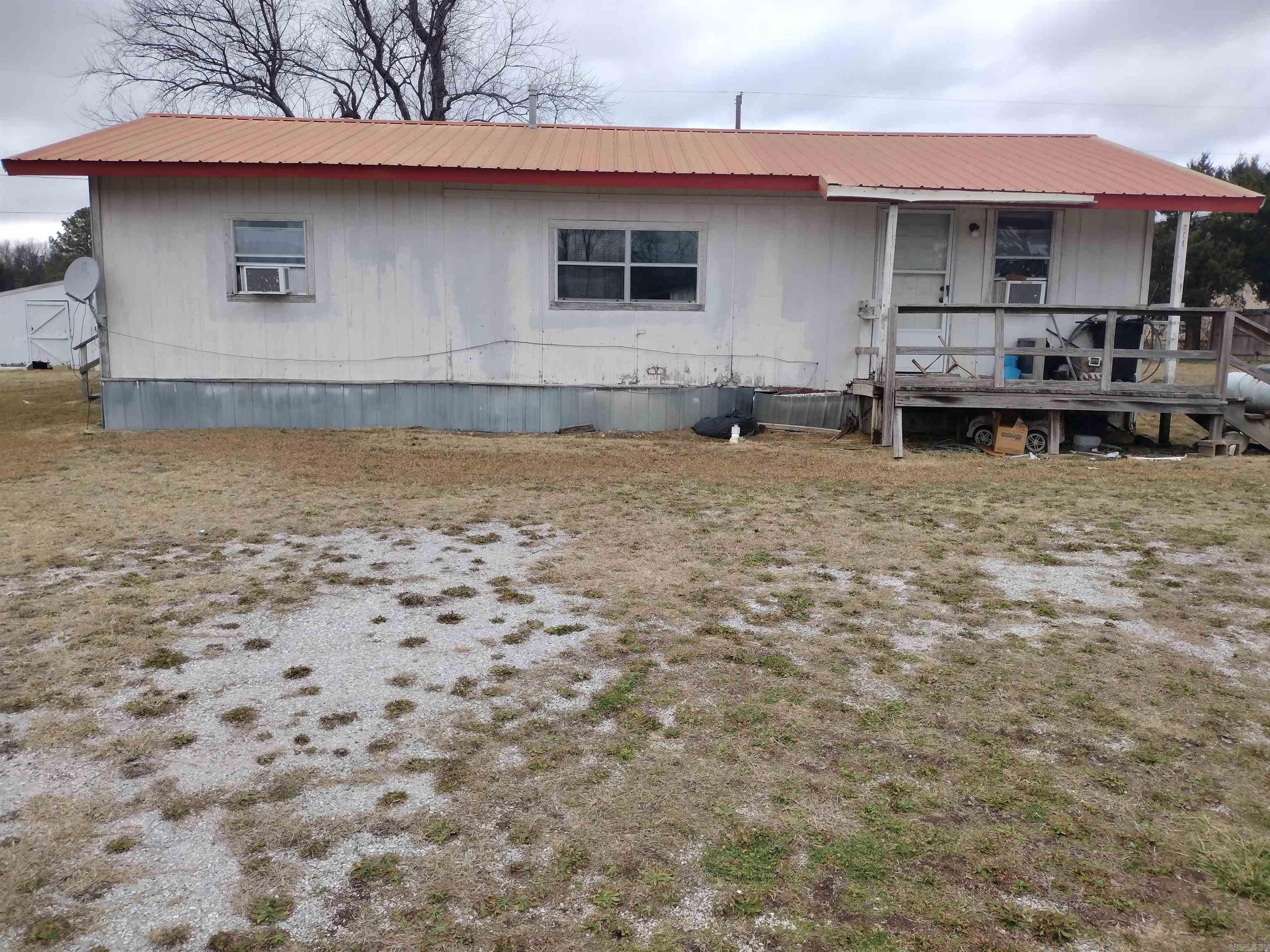 00 Green AVE.  Mountain View, AR