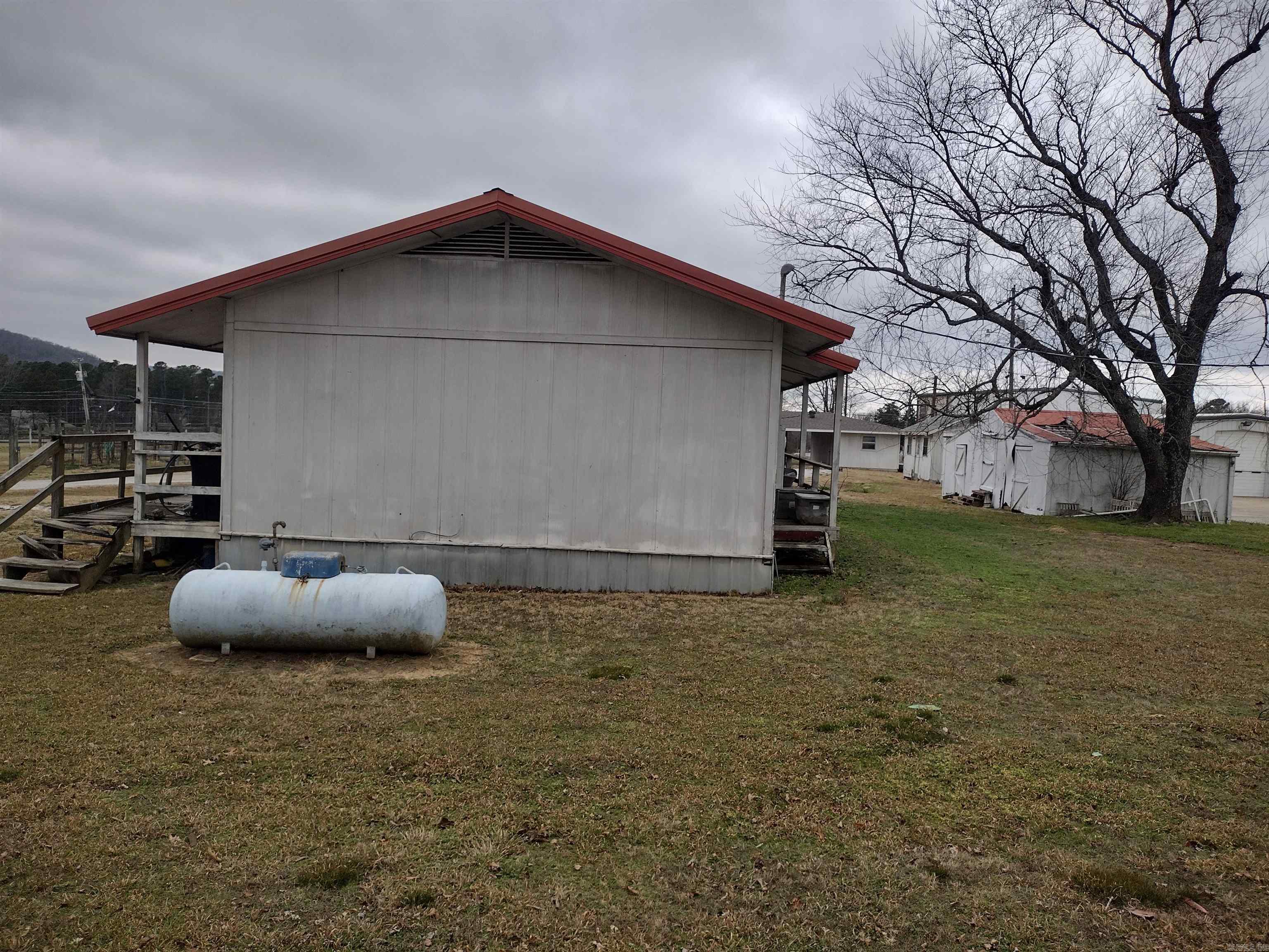 00 Green AVE.  Mountain View, AR