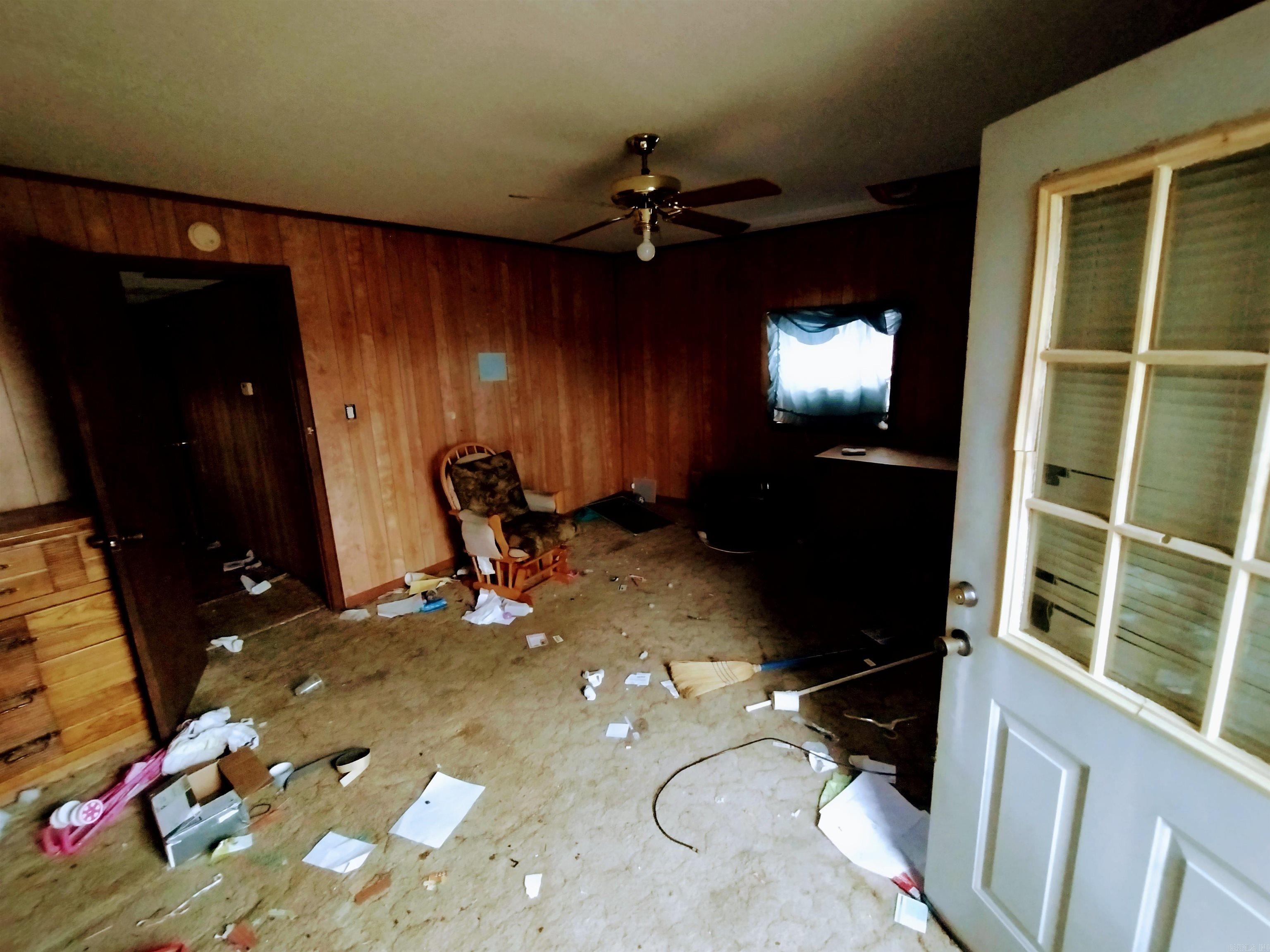 00 Green AVE.  Mountain View, AR