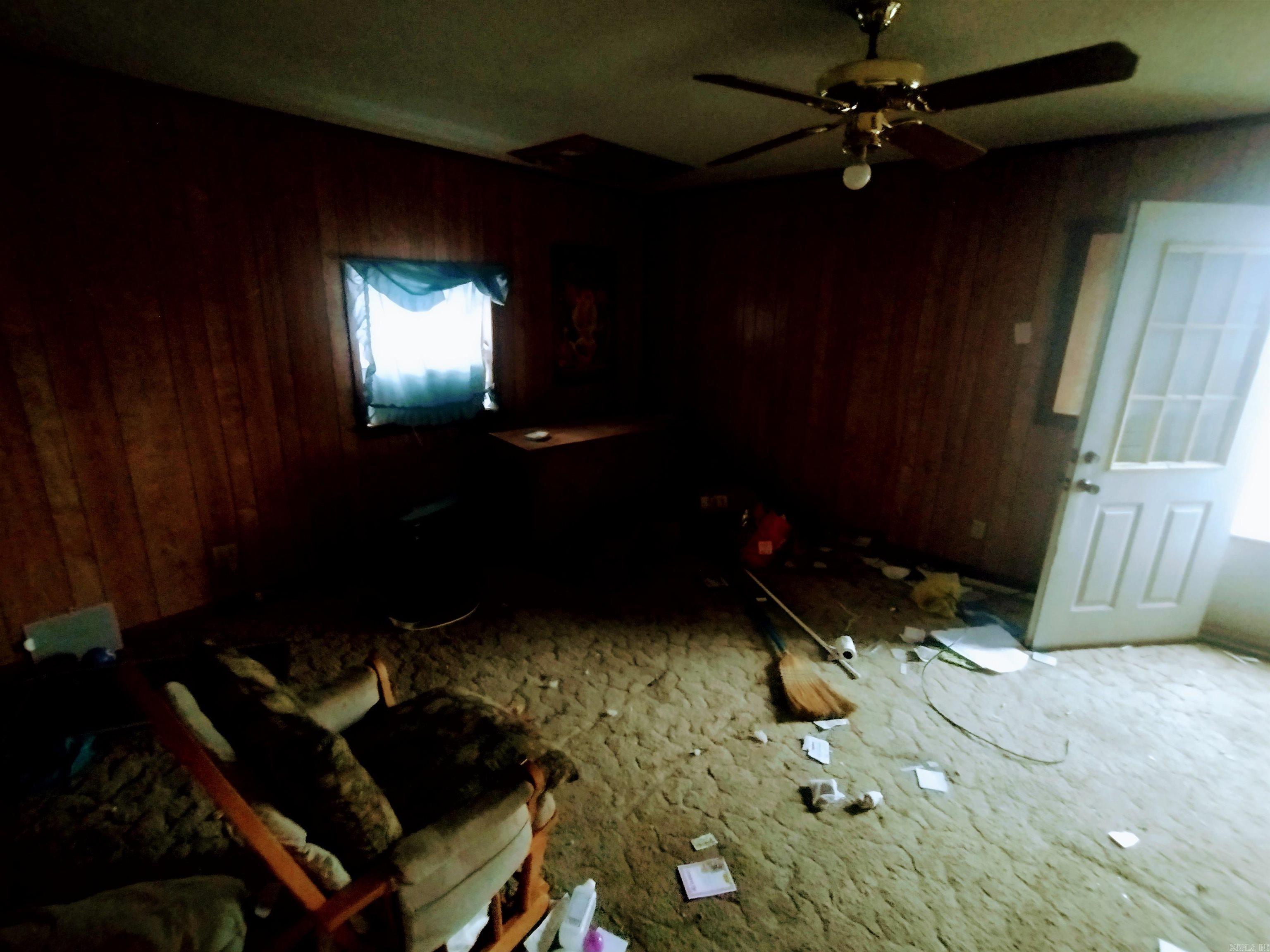 00 Green AVE.  Mountain View, AR