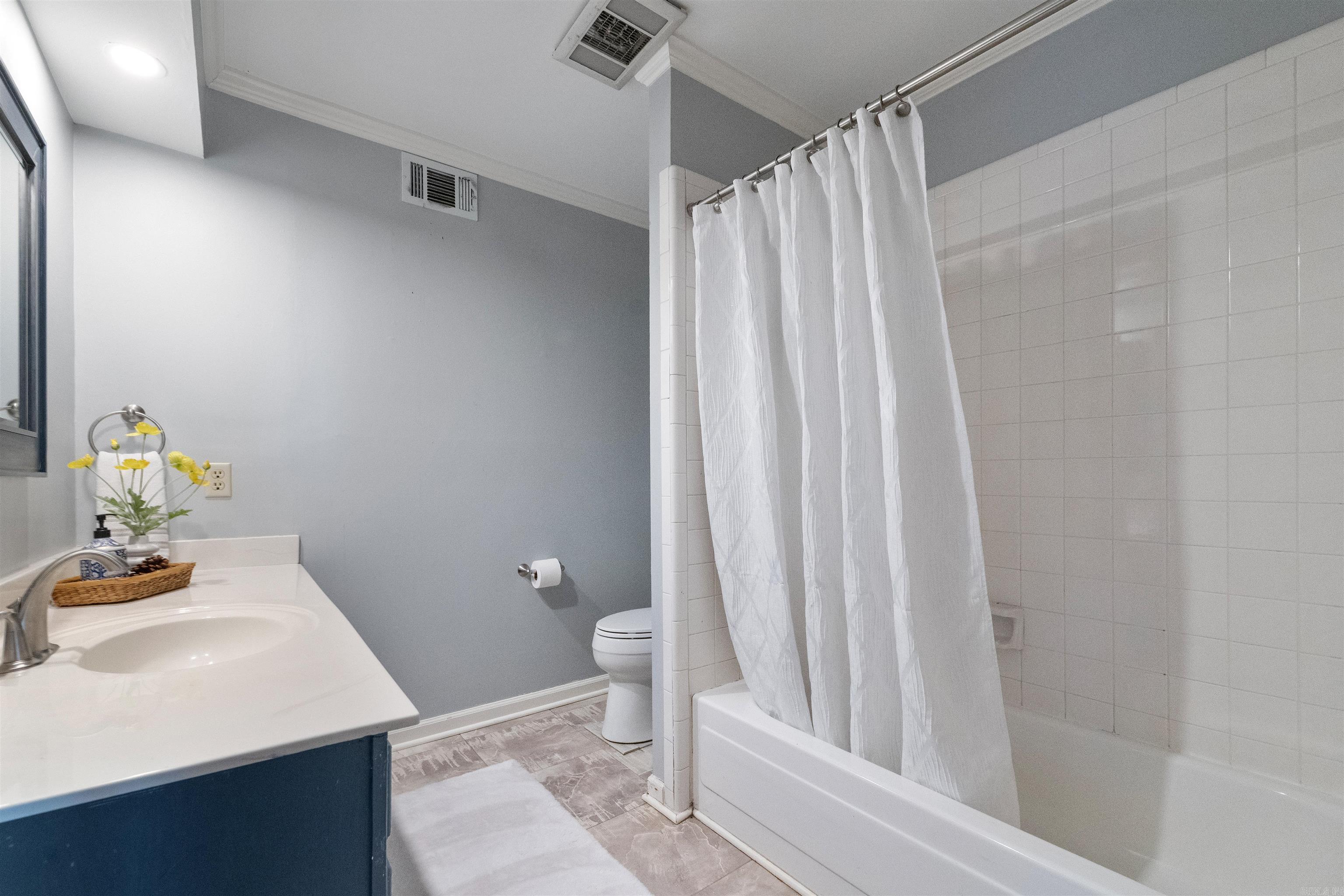 2001 Broken Bow  North Little Rock, AR