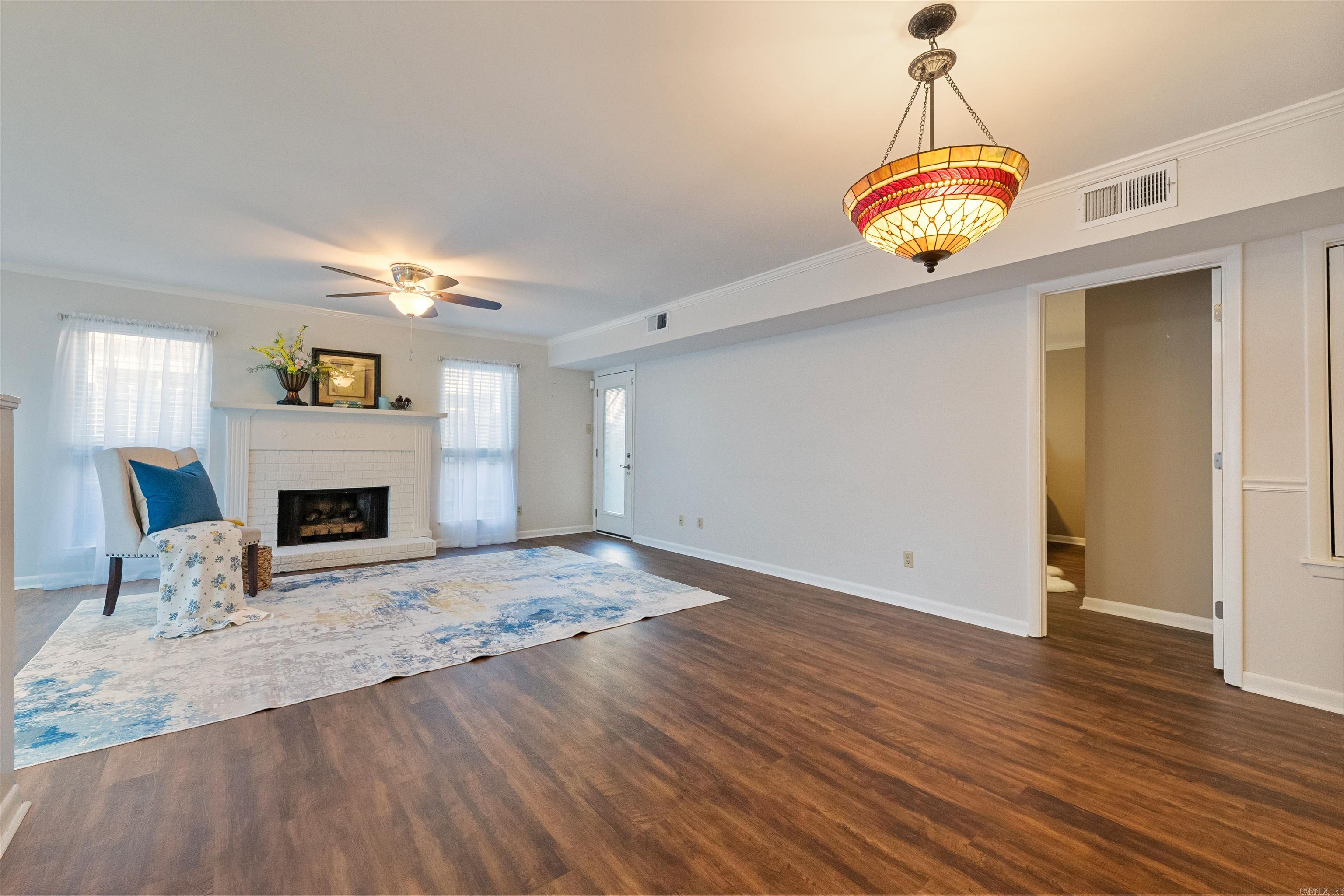 2001 Broken Bow  North Little Rock, AR