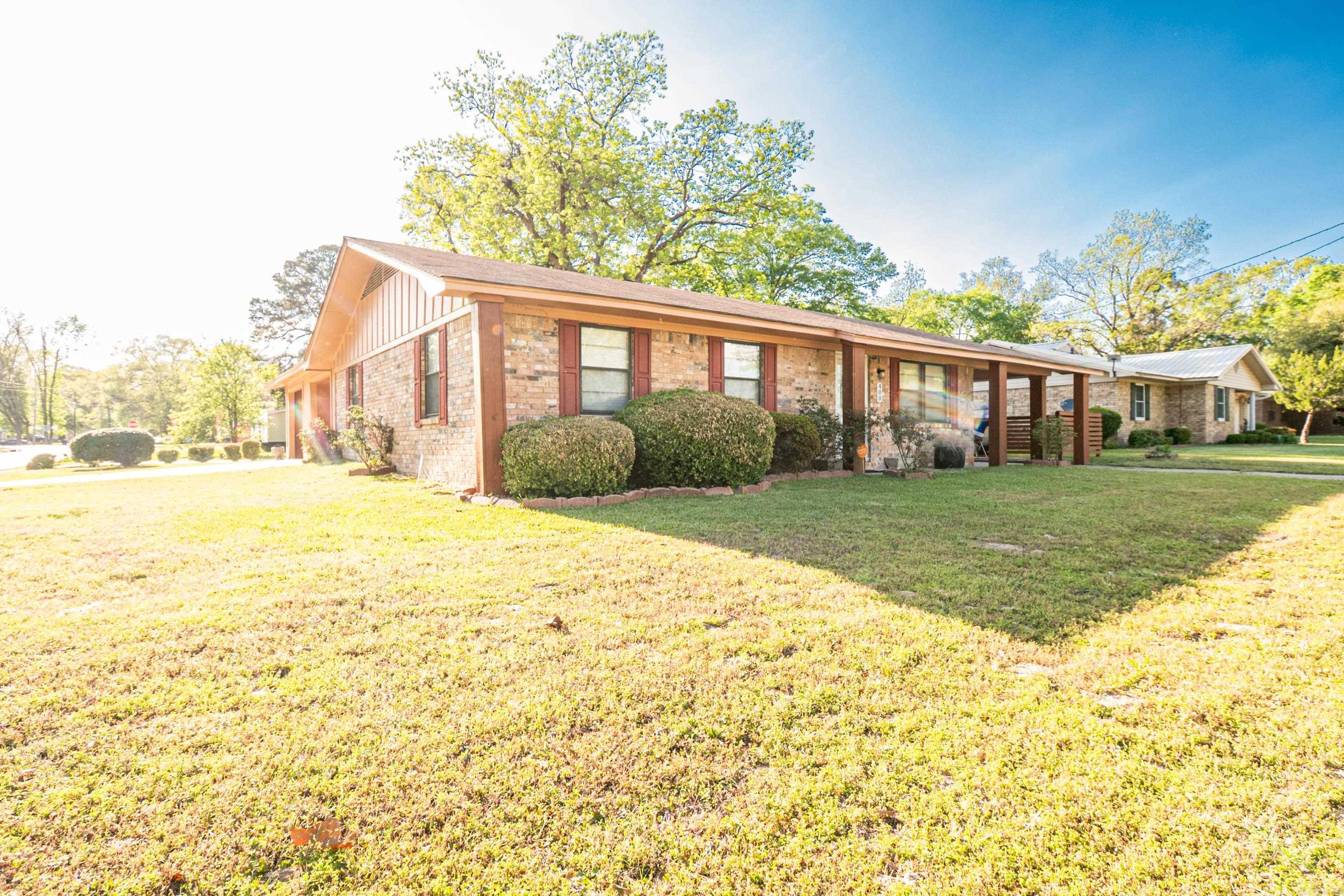 400 N Pine St  Junction City, AR