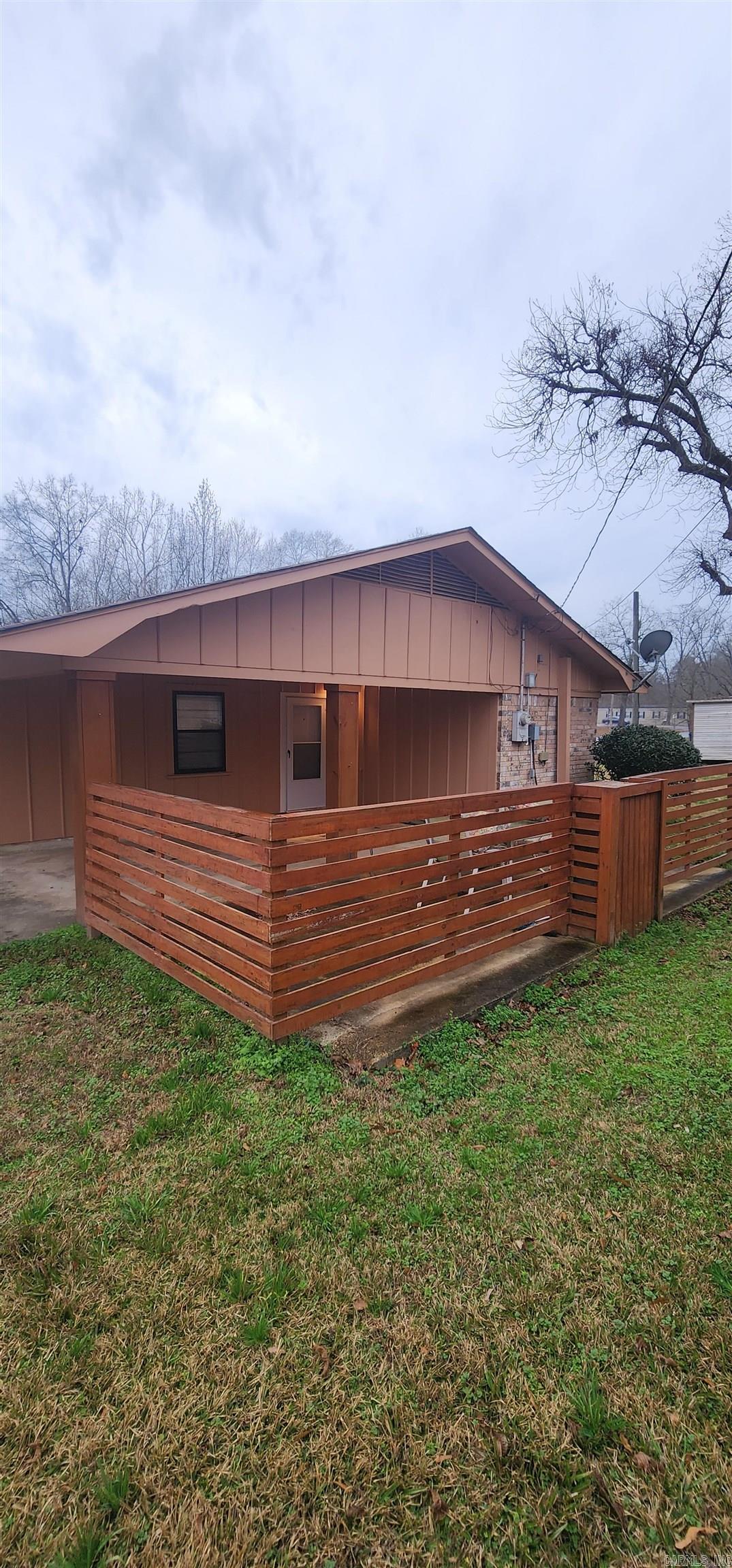 400 N Pine St  Junction City, AR