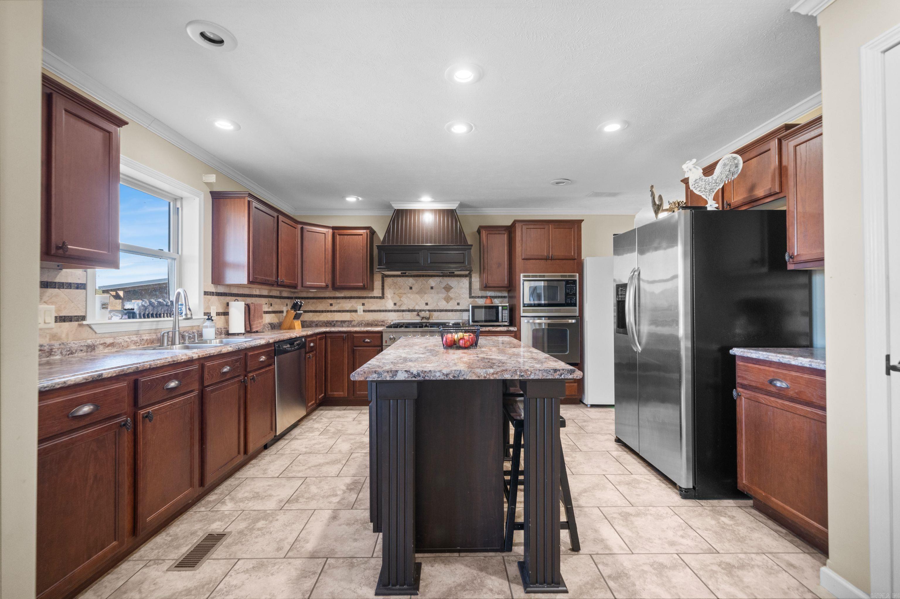 3329 Old Caddo Gap  Bonnerdale, AR