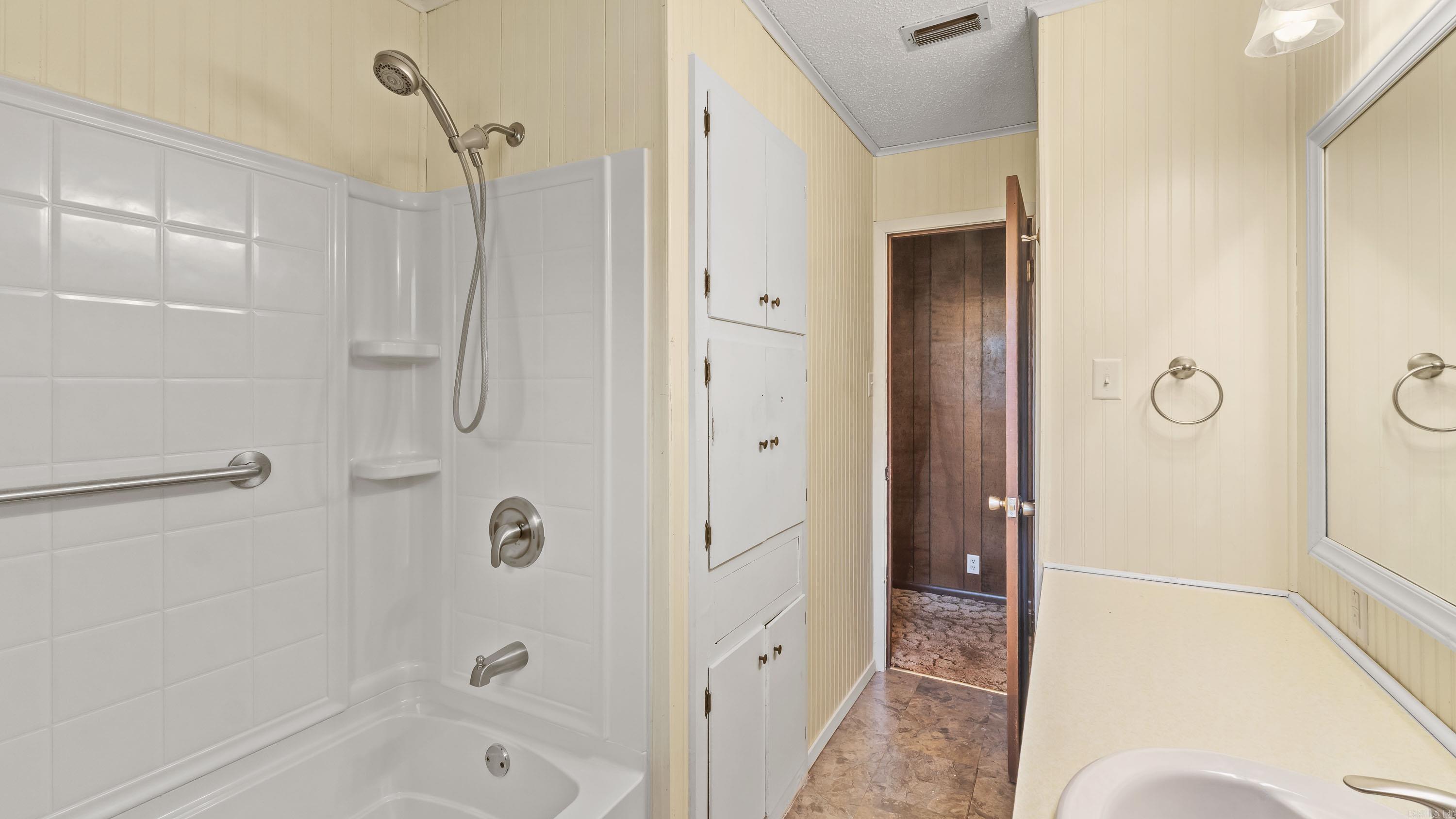 19506 FM 1841  Atlanta, TX