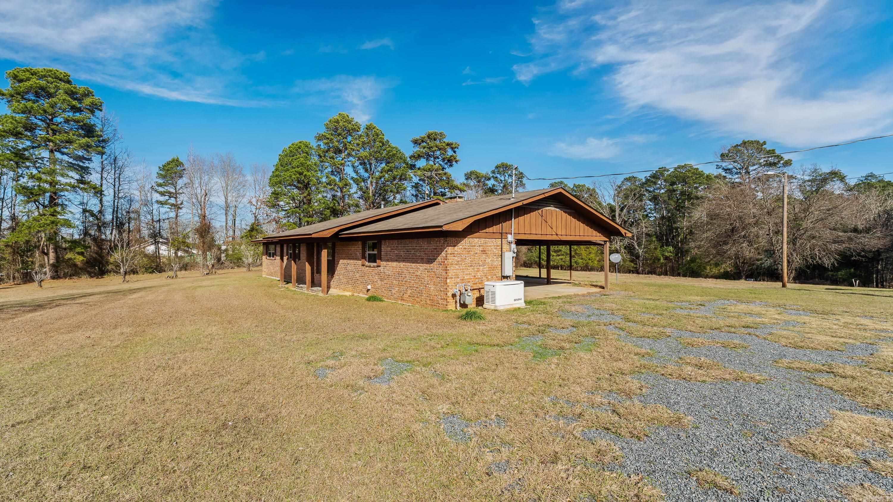 19506 FM 1841  Atlanta, TX