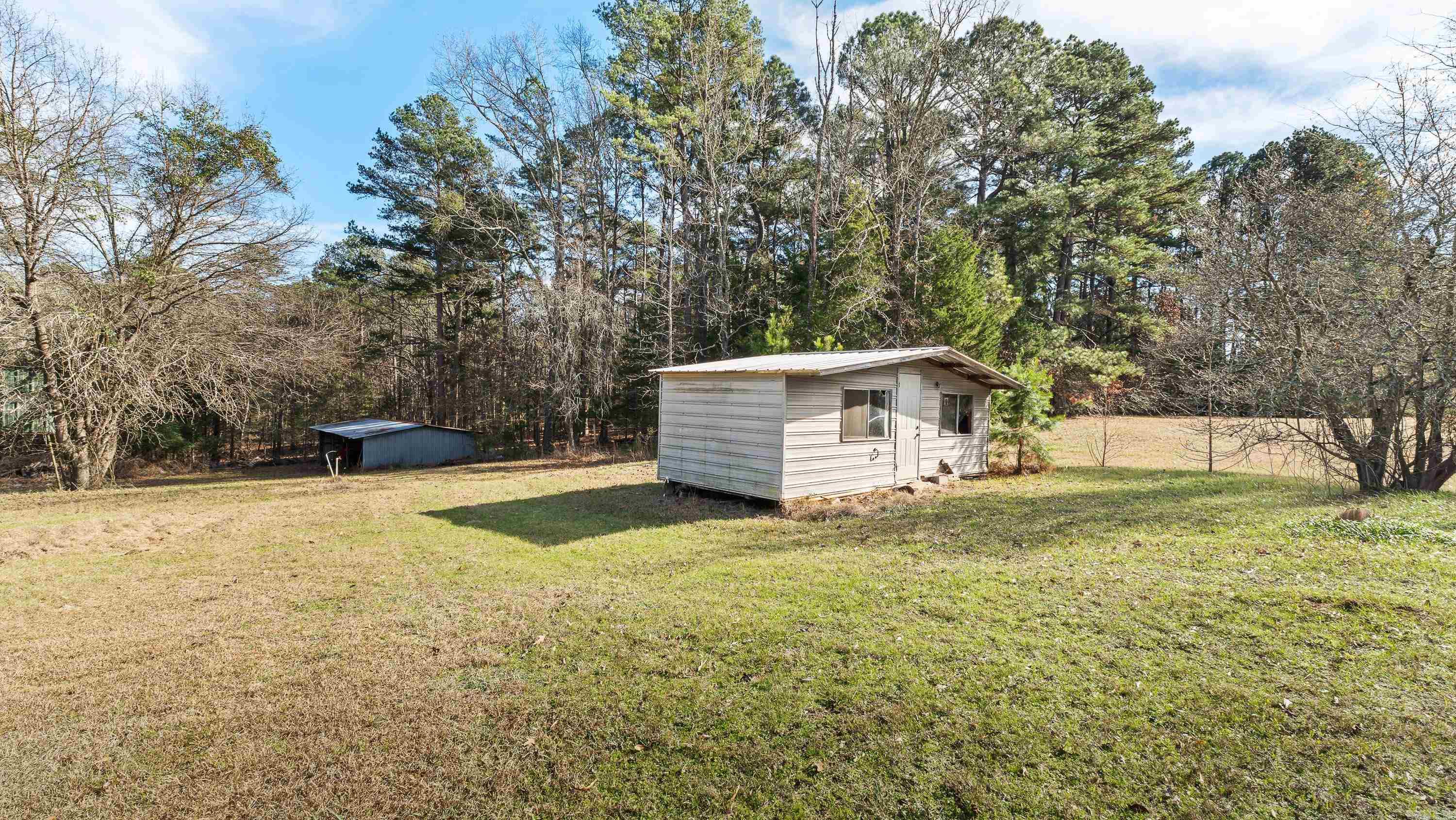 19506 FM 1841  Atlanta, TX