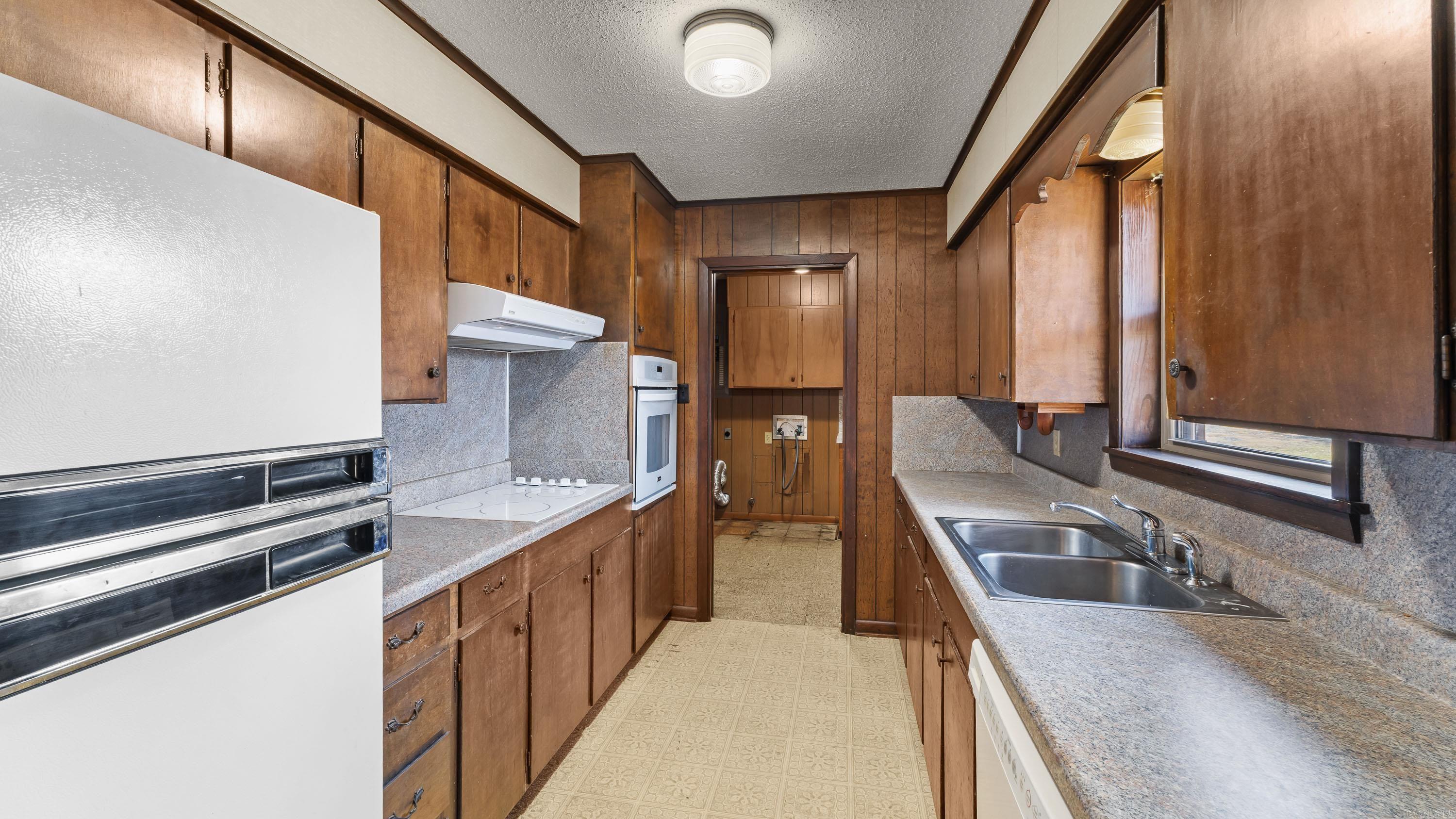 19506 FM 1841  Atlanta, TX