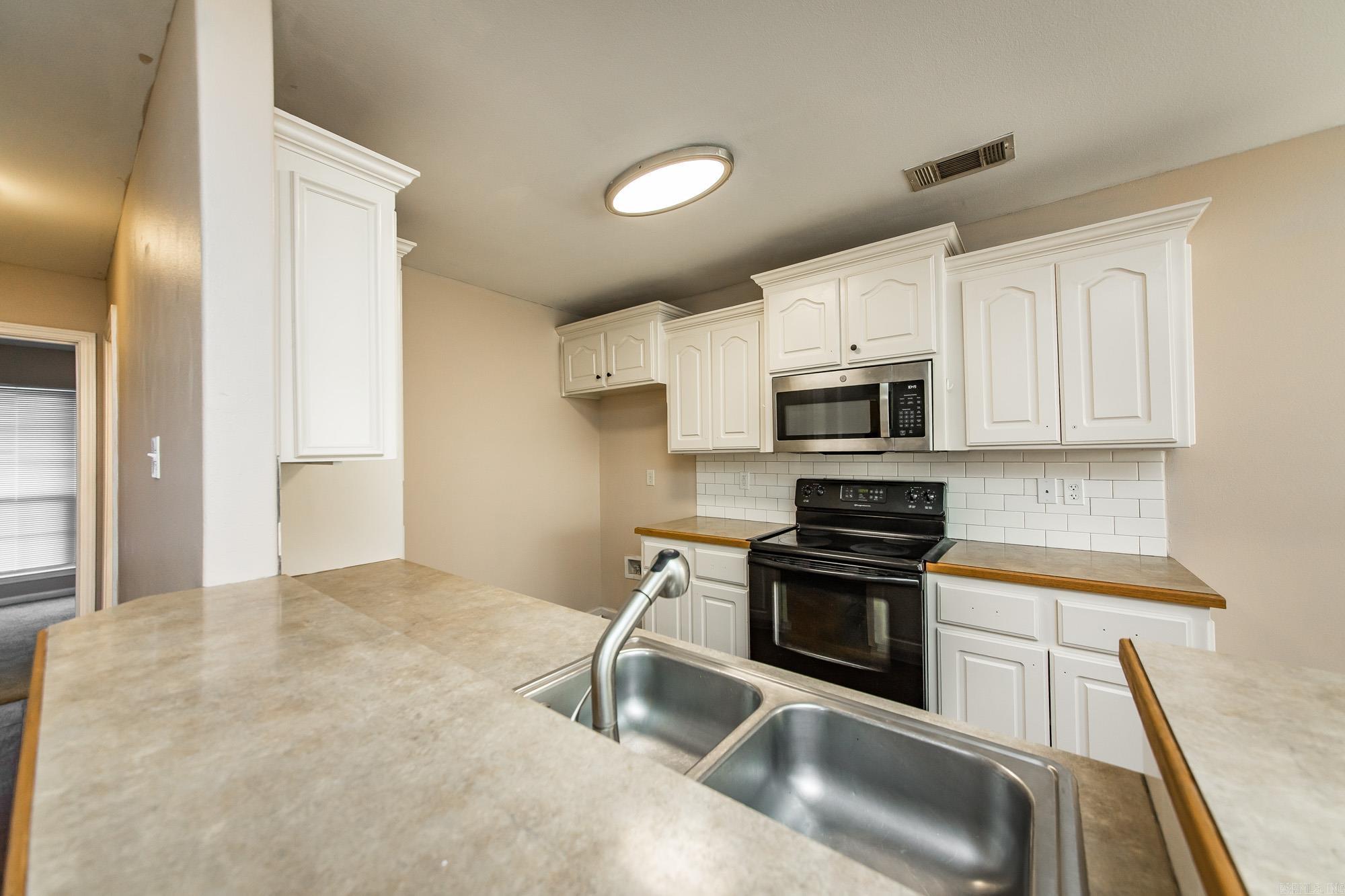 143 Weathering  Austin, AR