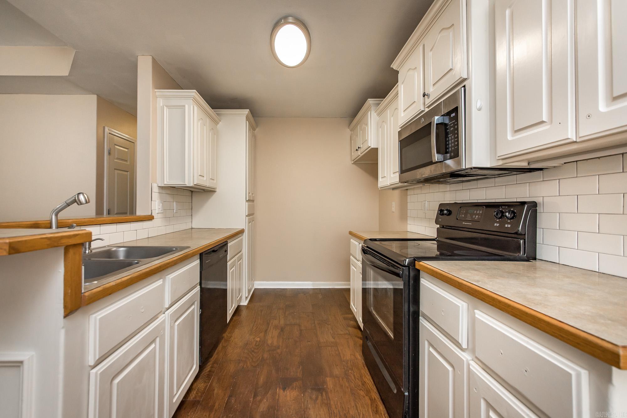 143 Weathering  Austin, AR