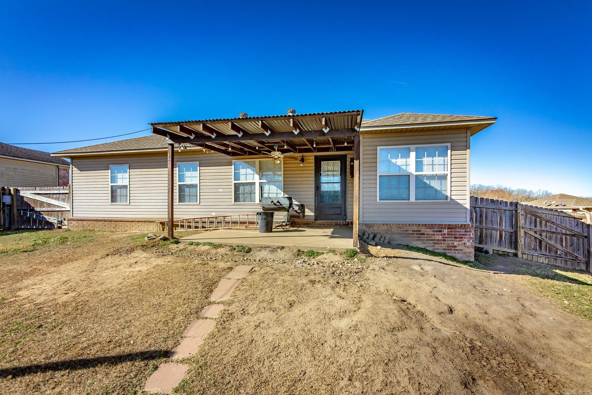 143 Weathering  Austin, AR