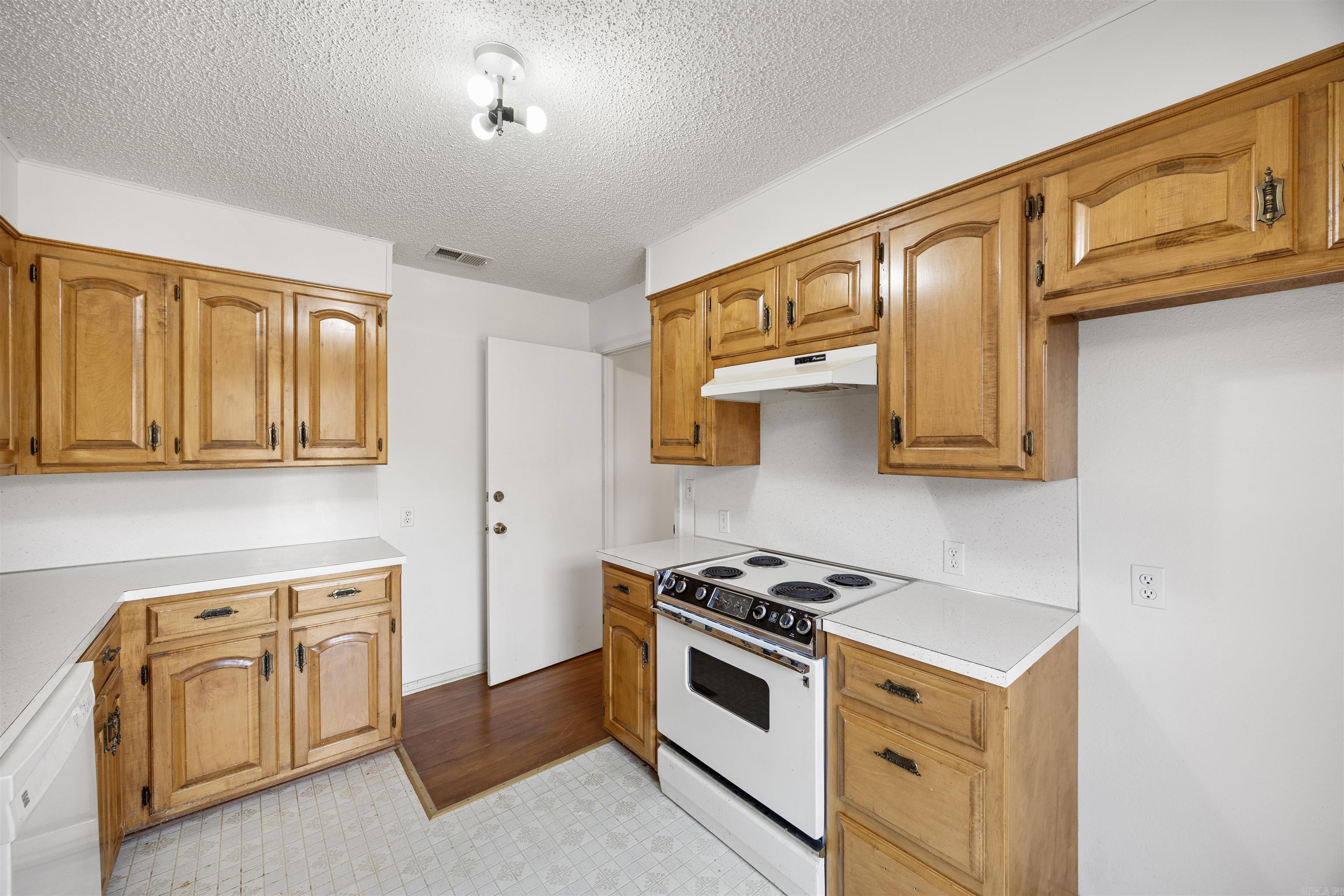 1914 E AR-22  Branch, AR