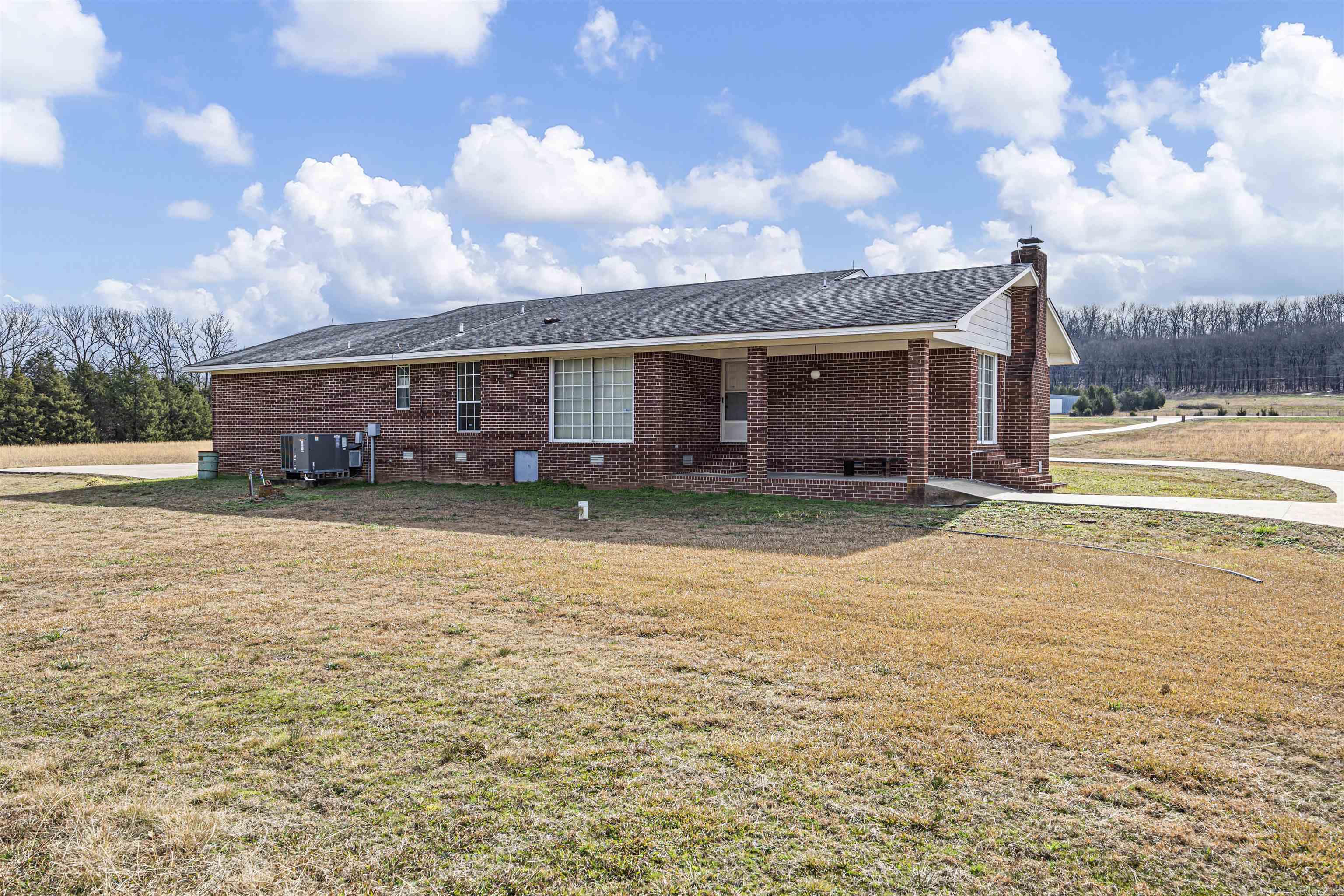 1914 E AR-22  Branch, AR