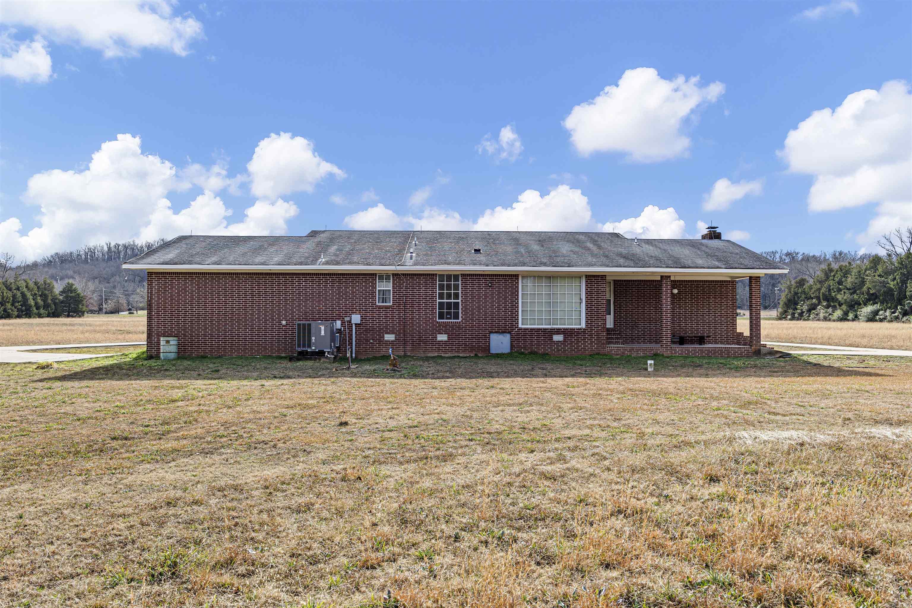 1914 E AR-22  Branch, AR