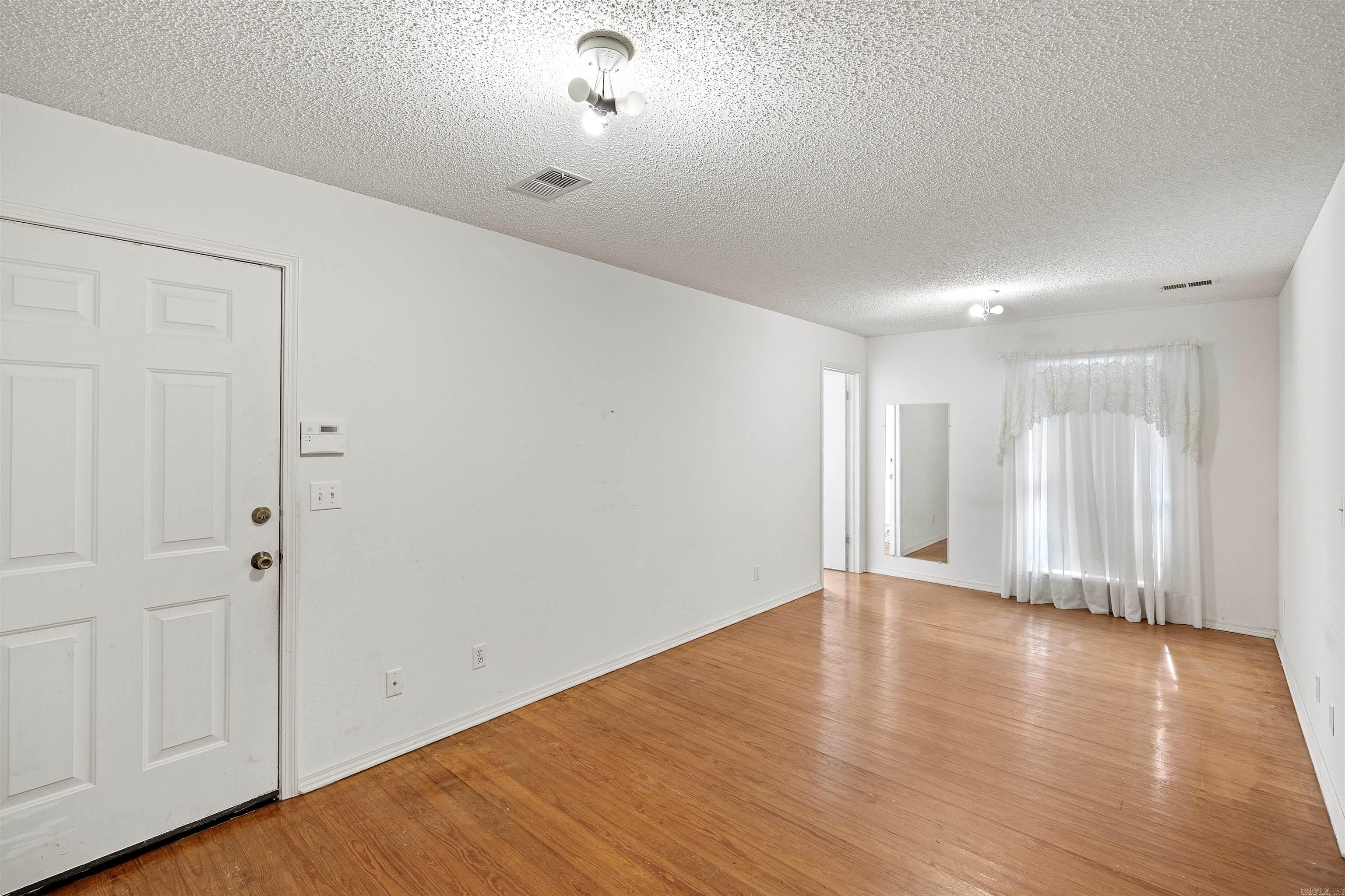 1914 E AR-22  Branch, AR