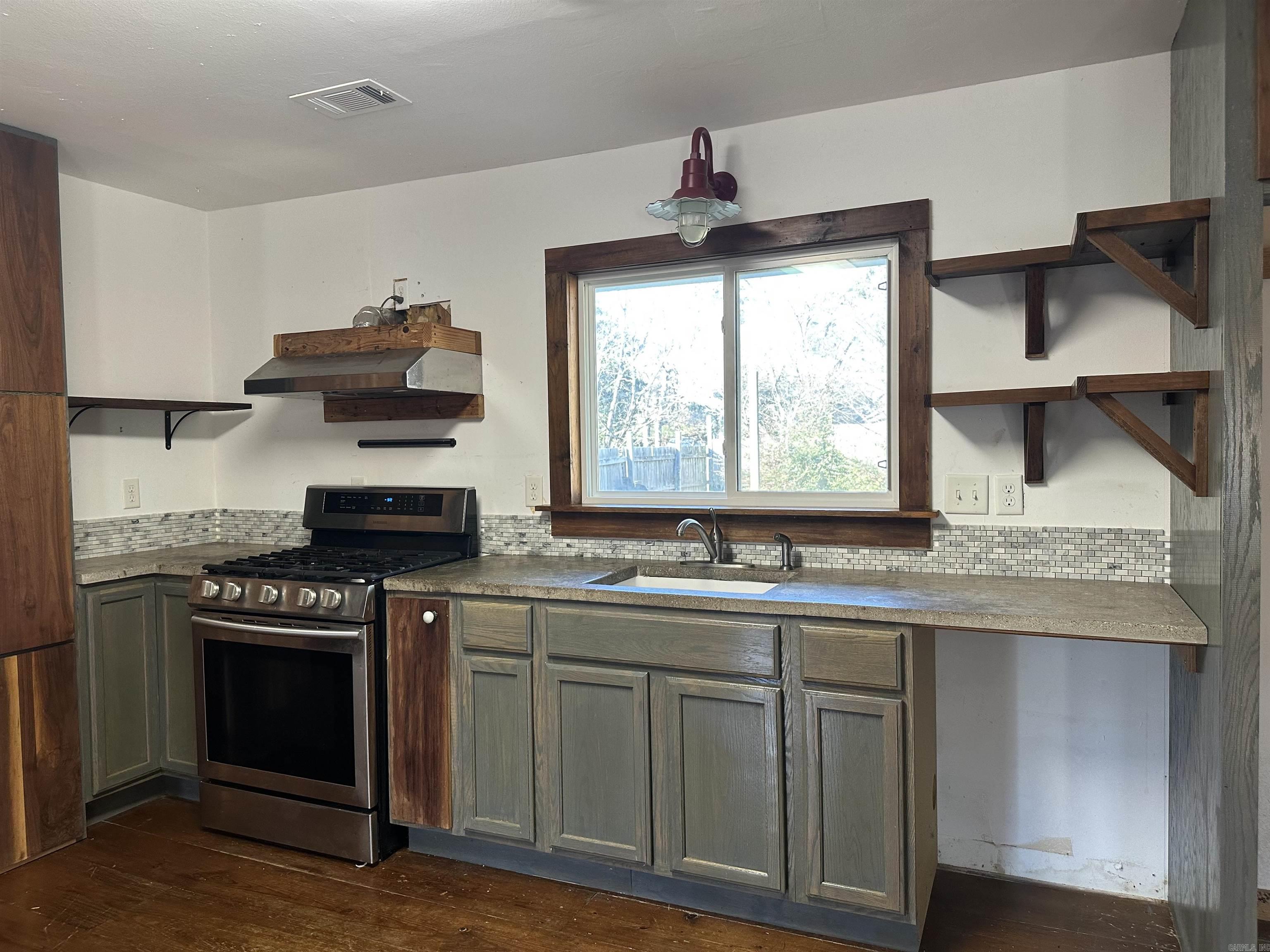 1003 Park  Hot Springs, AR