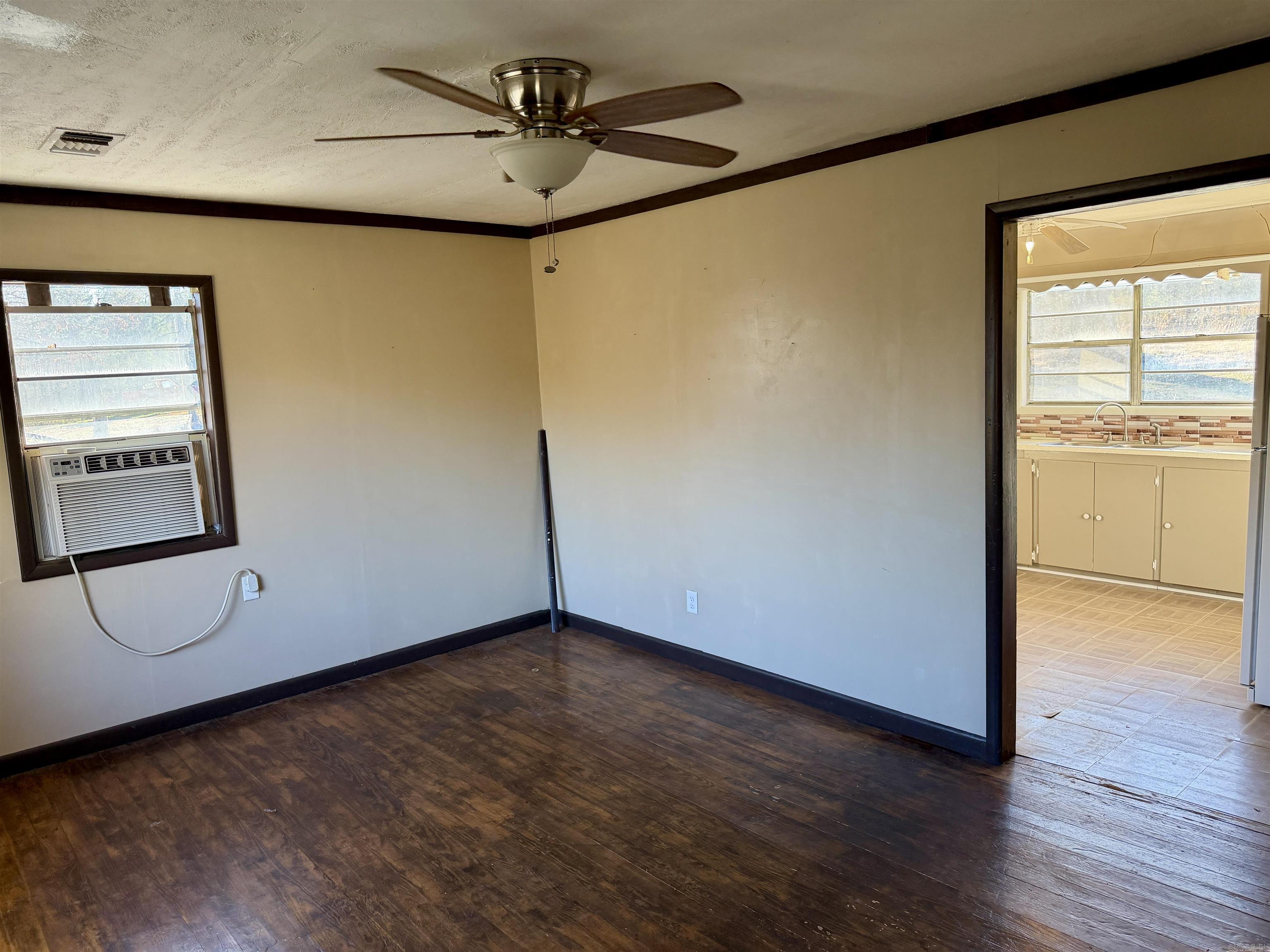 1128 County Road 3291  Clarksville, AR