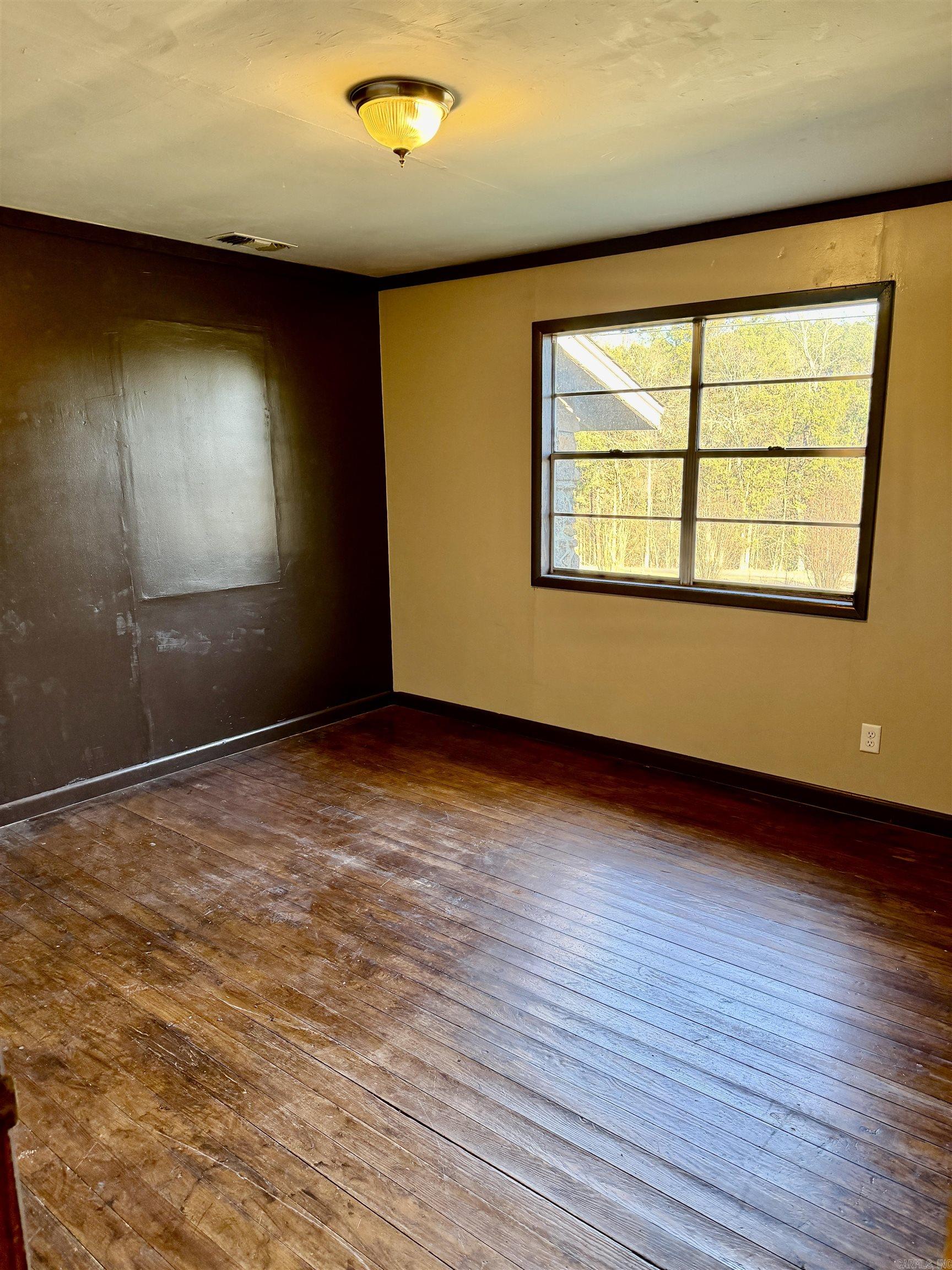 1128 County Road 3291  Clarksville, AR