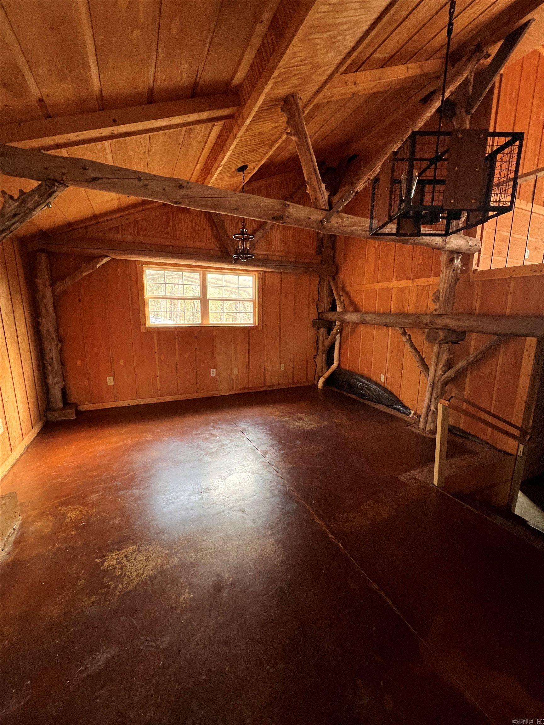 589 PR 2721  London, AR