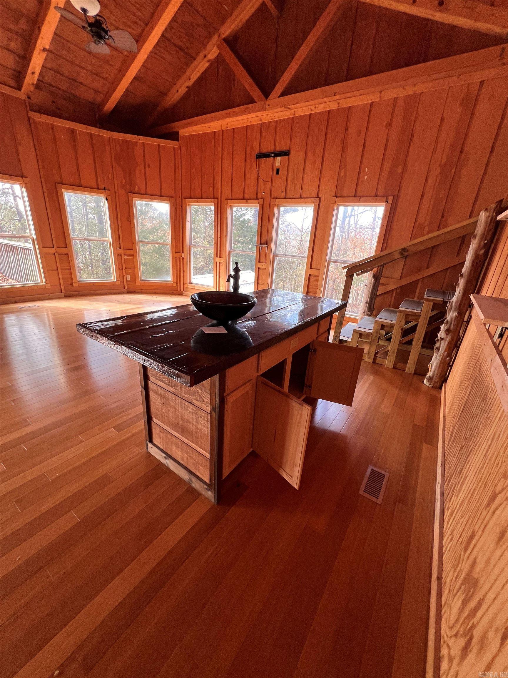 589 PR 2721  London, AR