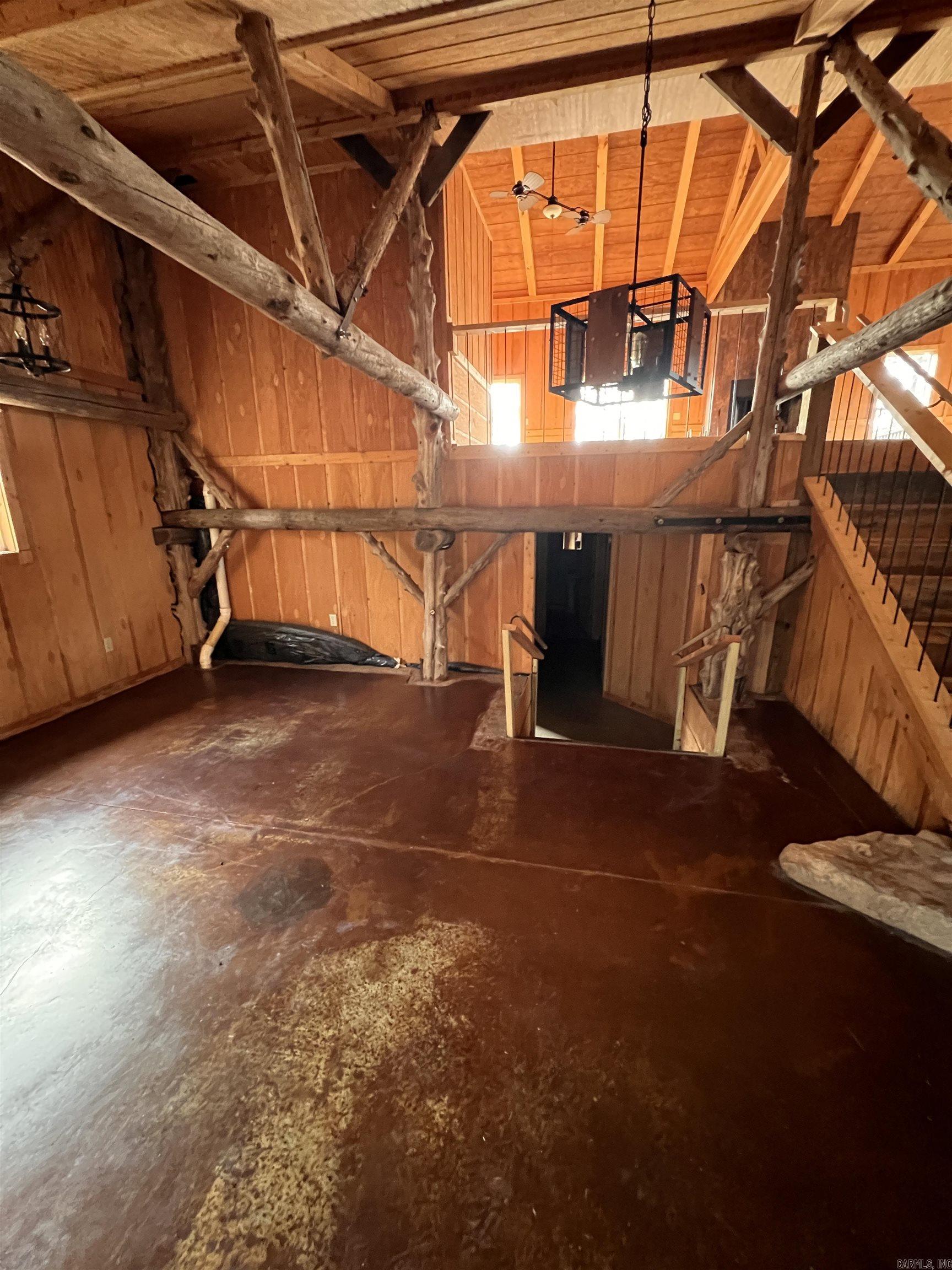 589 PR 2721  London, AR