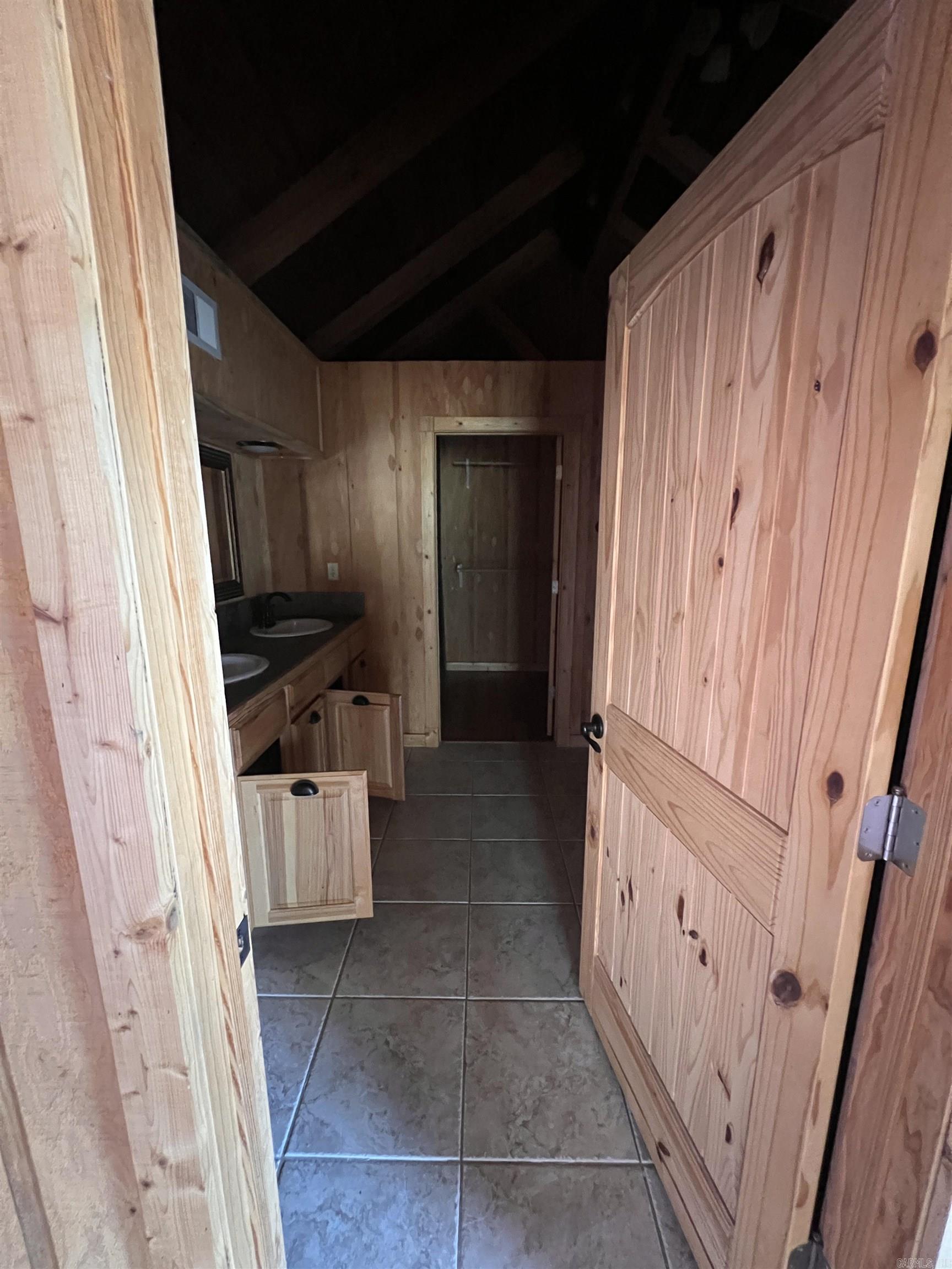 589 PR 2721  London, AR