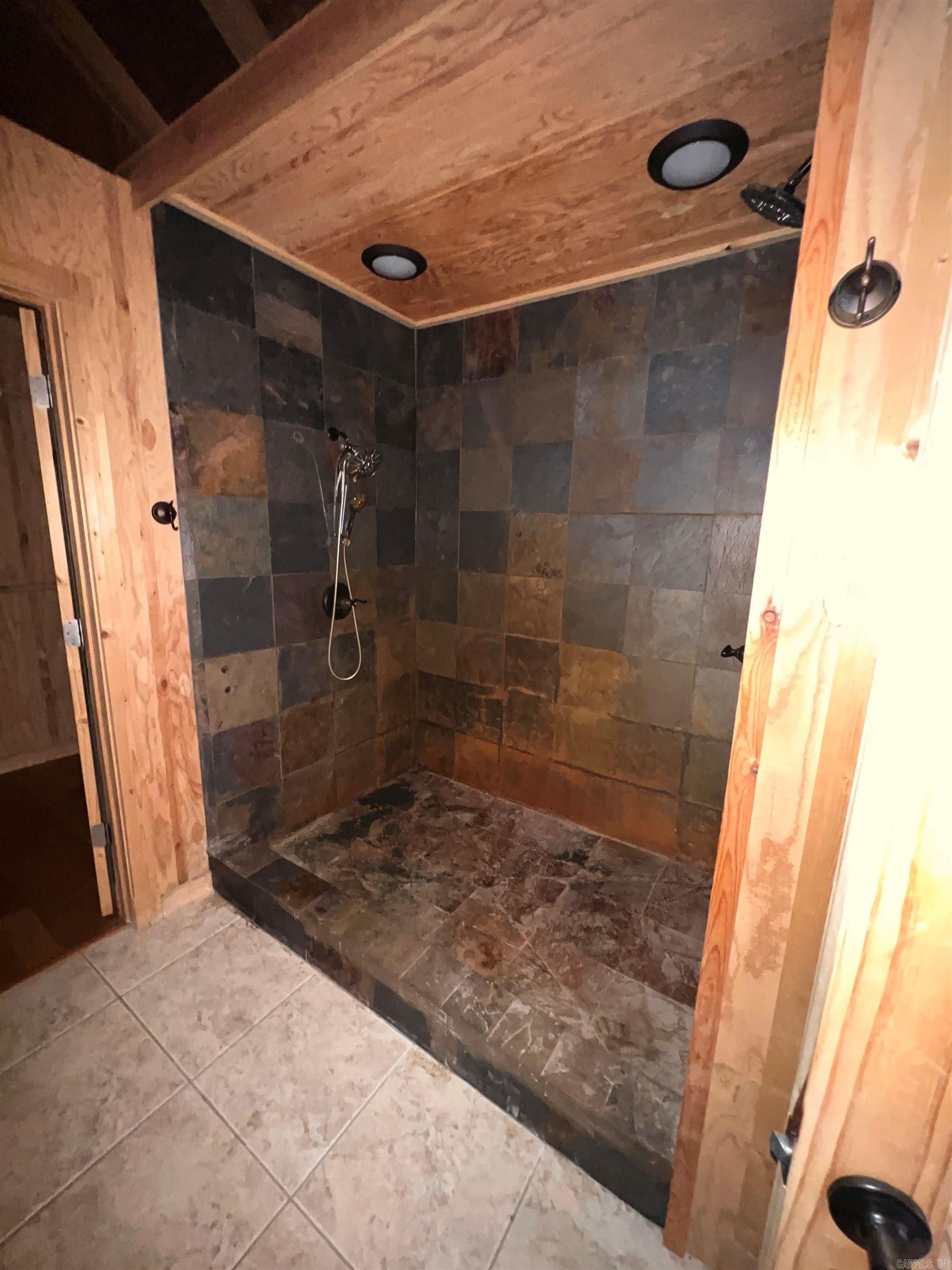 589 PR 2721  London, AR