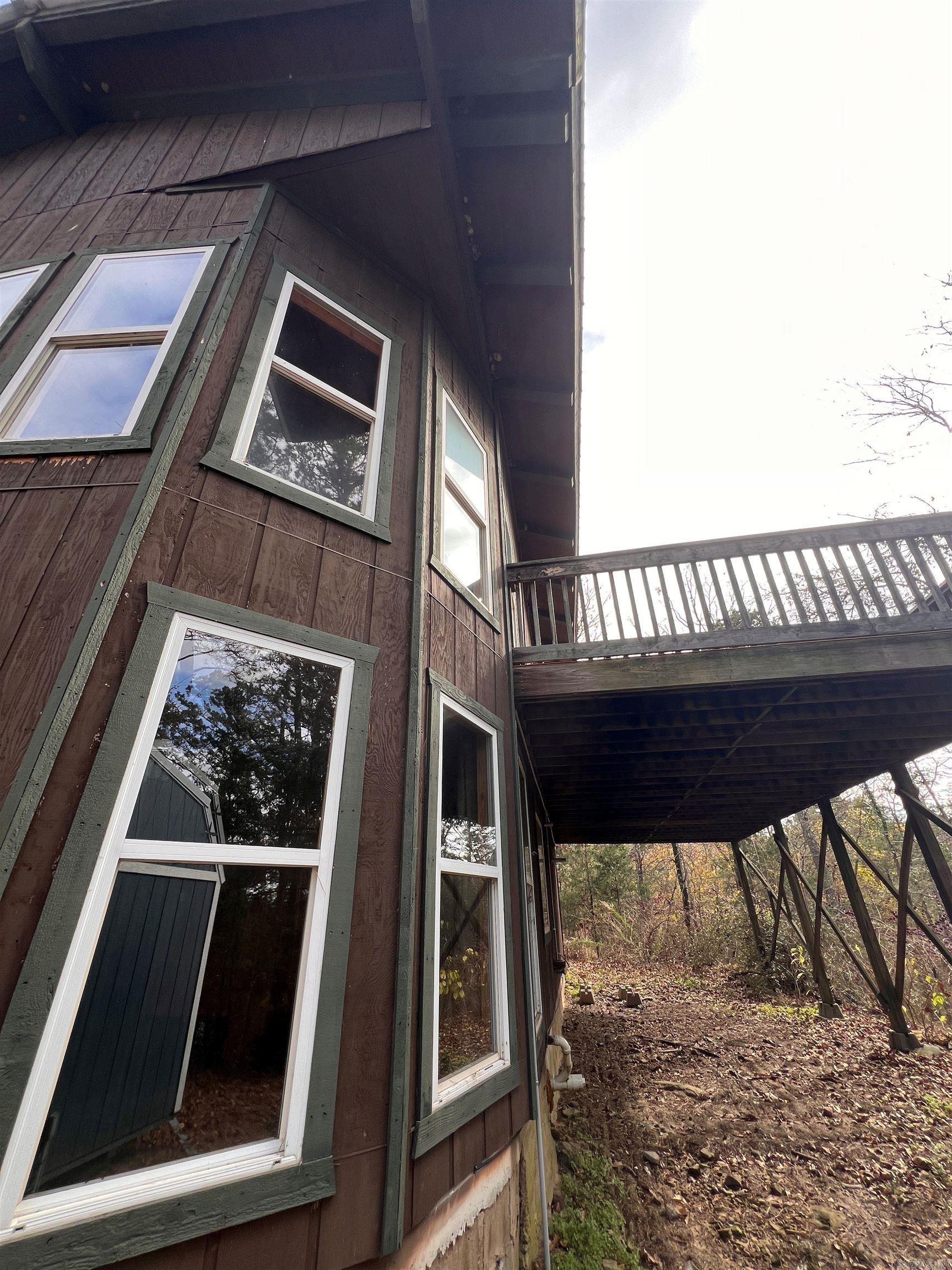 589 PR 2721  London, AR