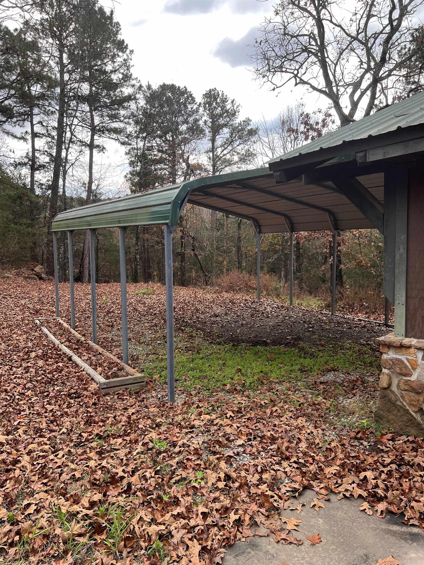 589 PR 2721  London, AR