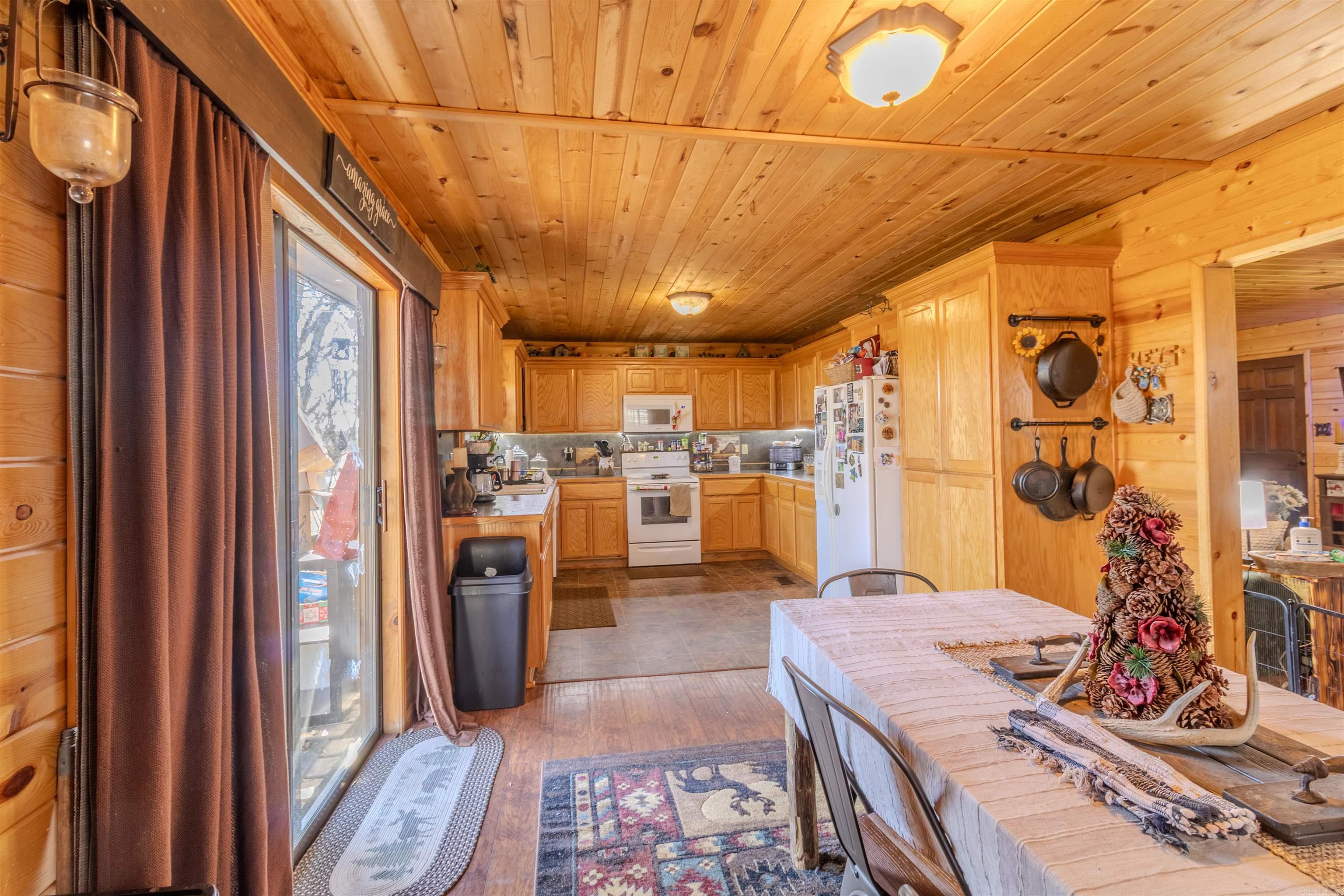 700 N Hillcrest St  Clarksville, AR