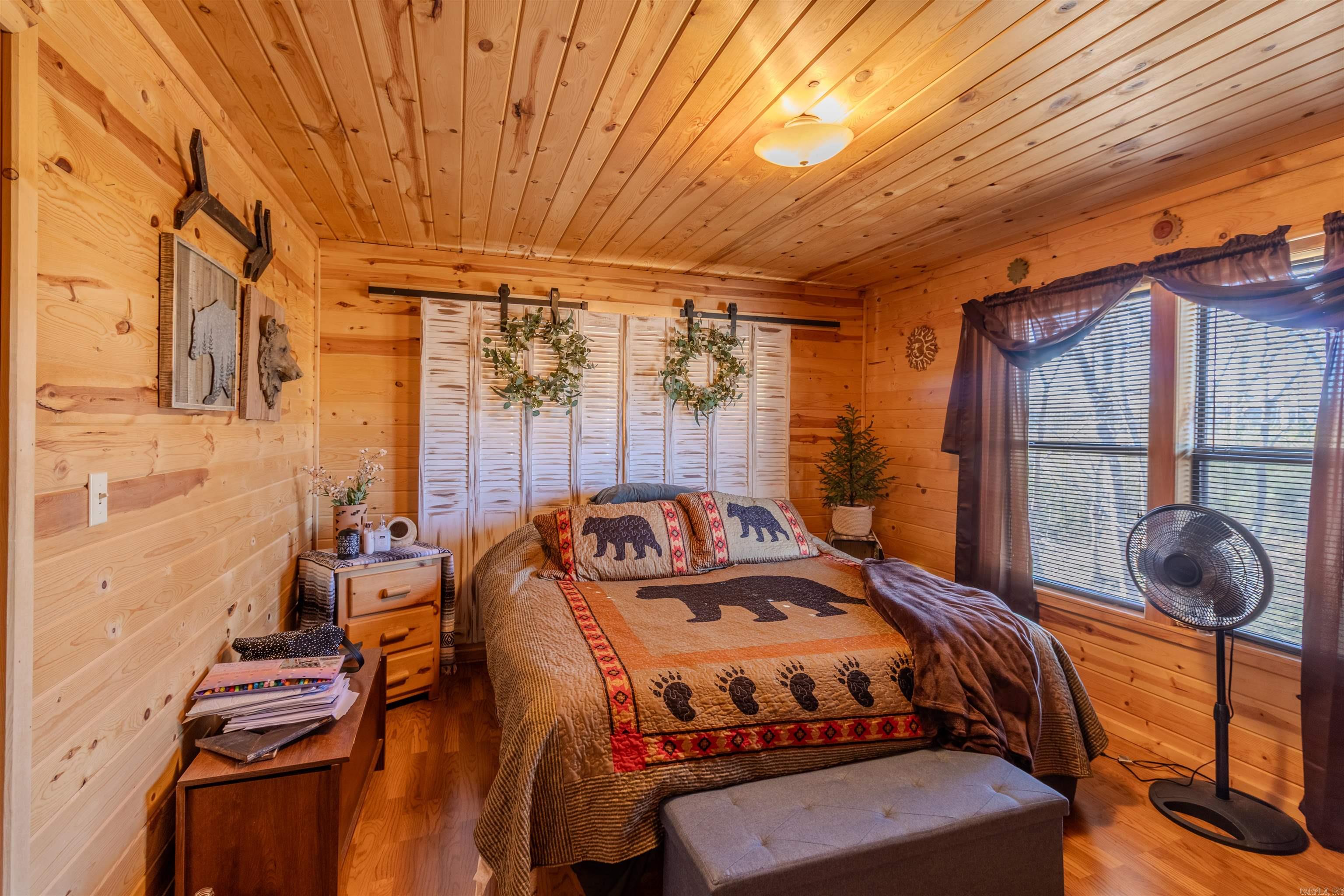 700 N Hillcrest St  Clarksville, AR