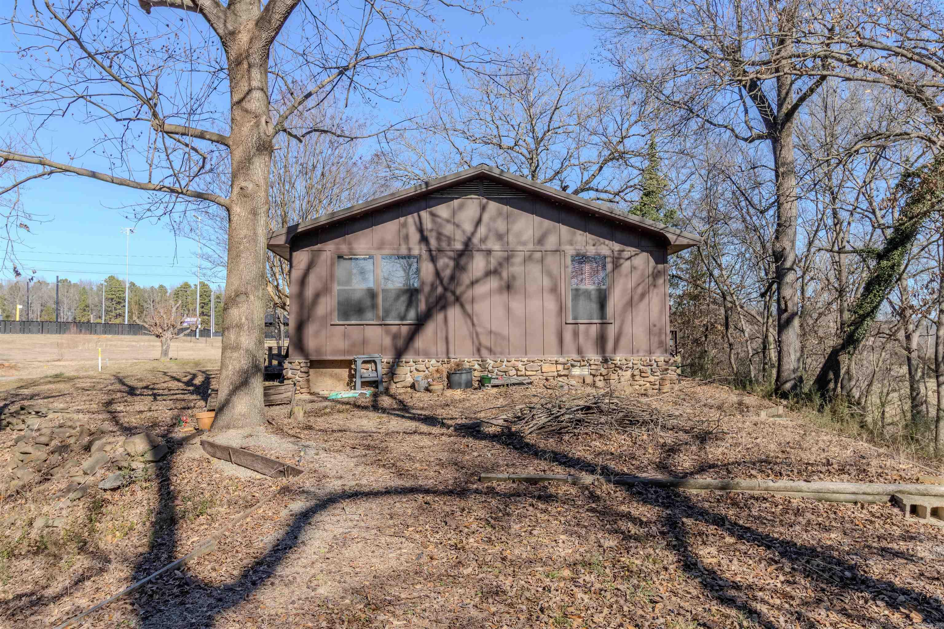 700 N Hillcrest St  Clarksville, AR