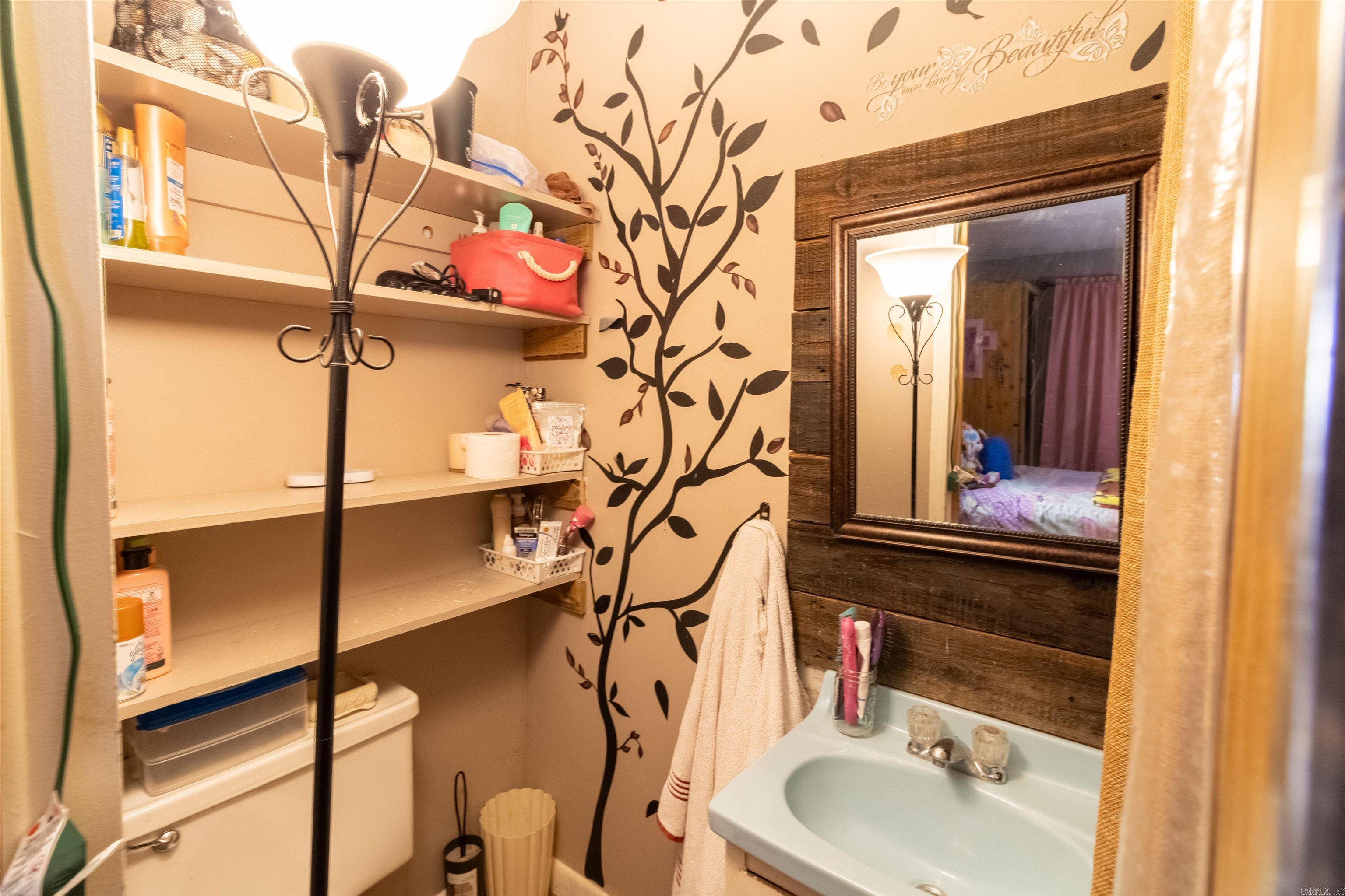 700 N Hillcrest St  Clarksville, AR