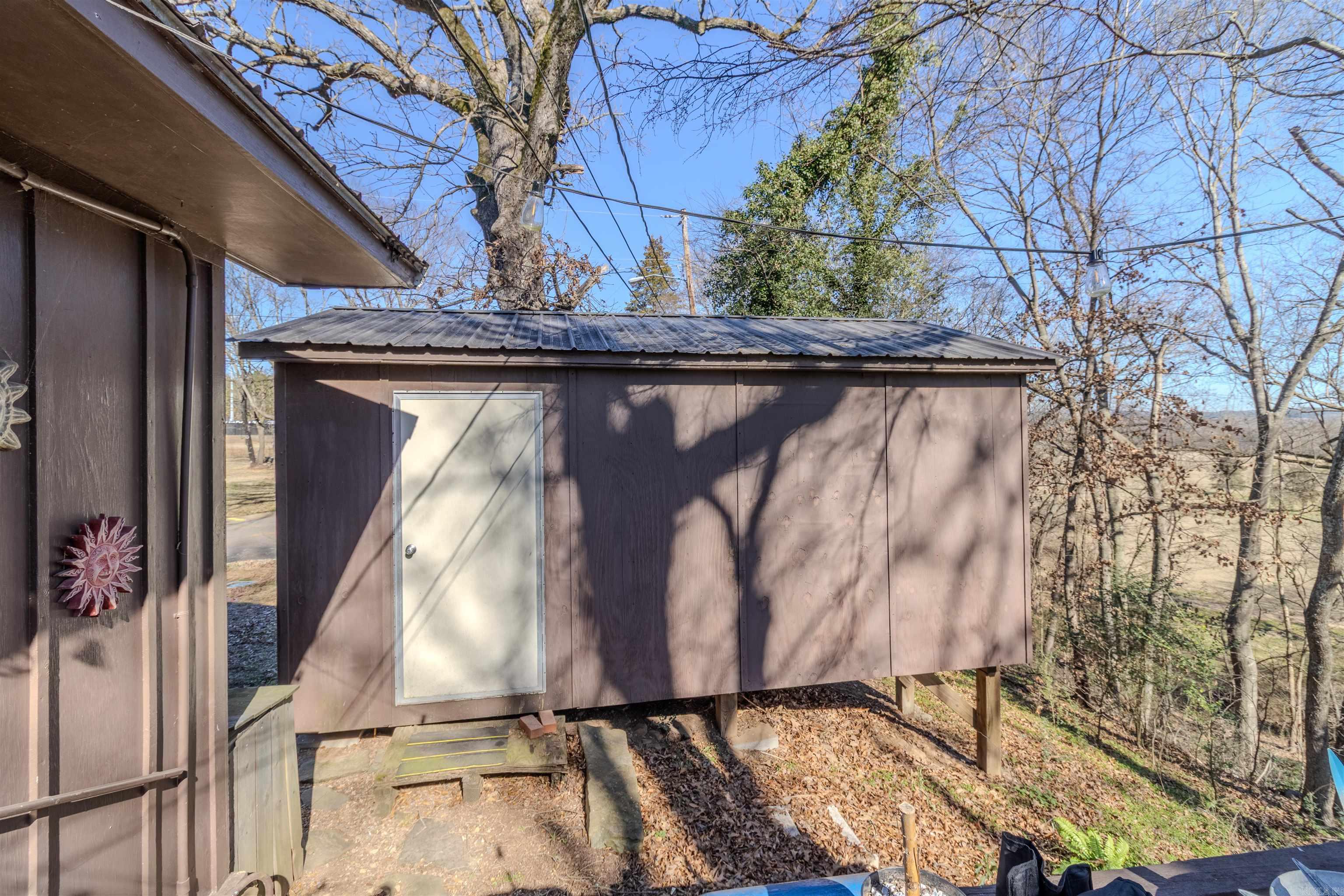 700 N Hillcrest St  Clarksville, AR