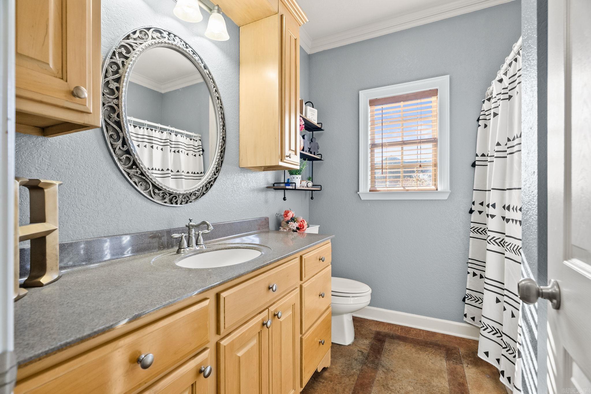 4 Friendly  Greenbrier, AR