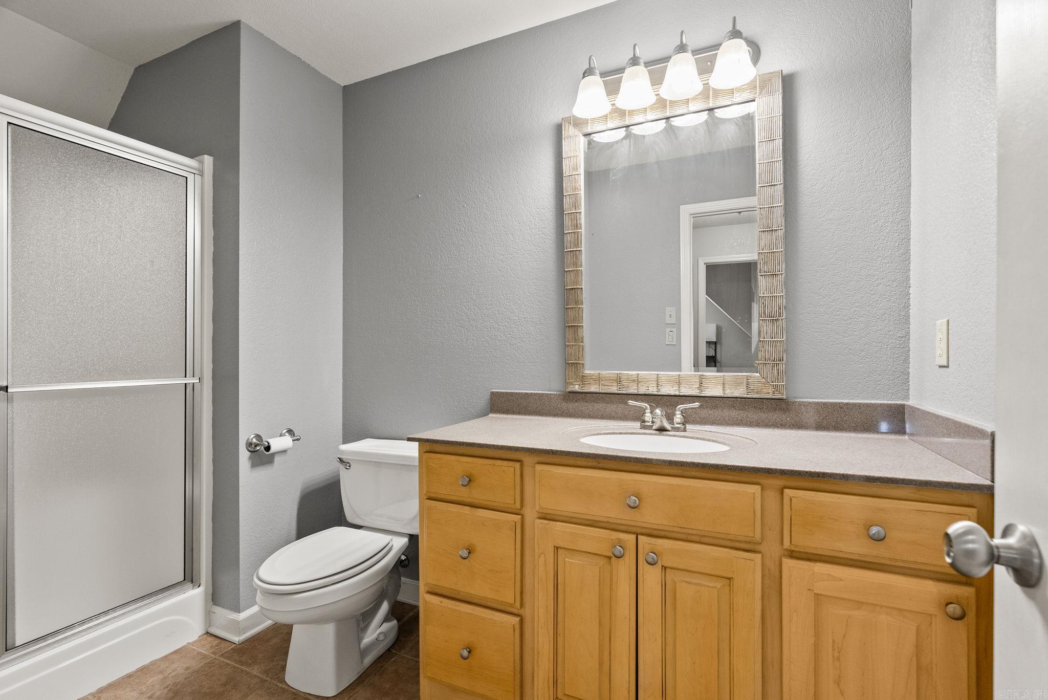 4 Friendly  Greenbrier, AR