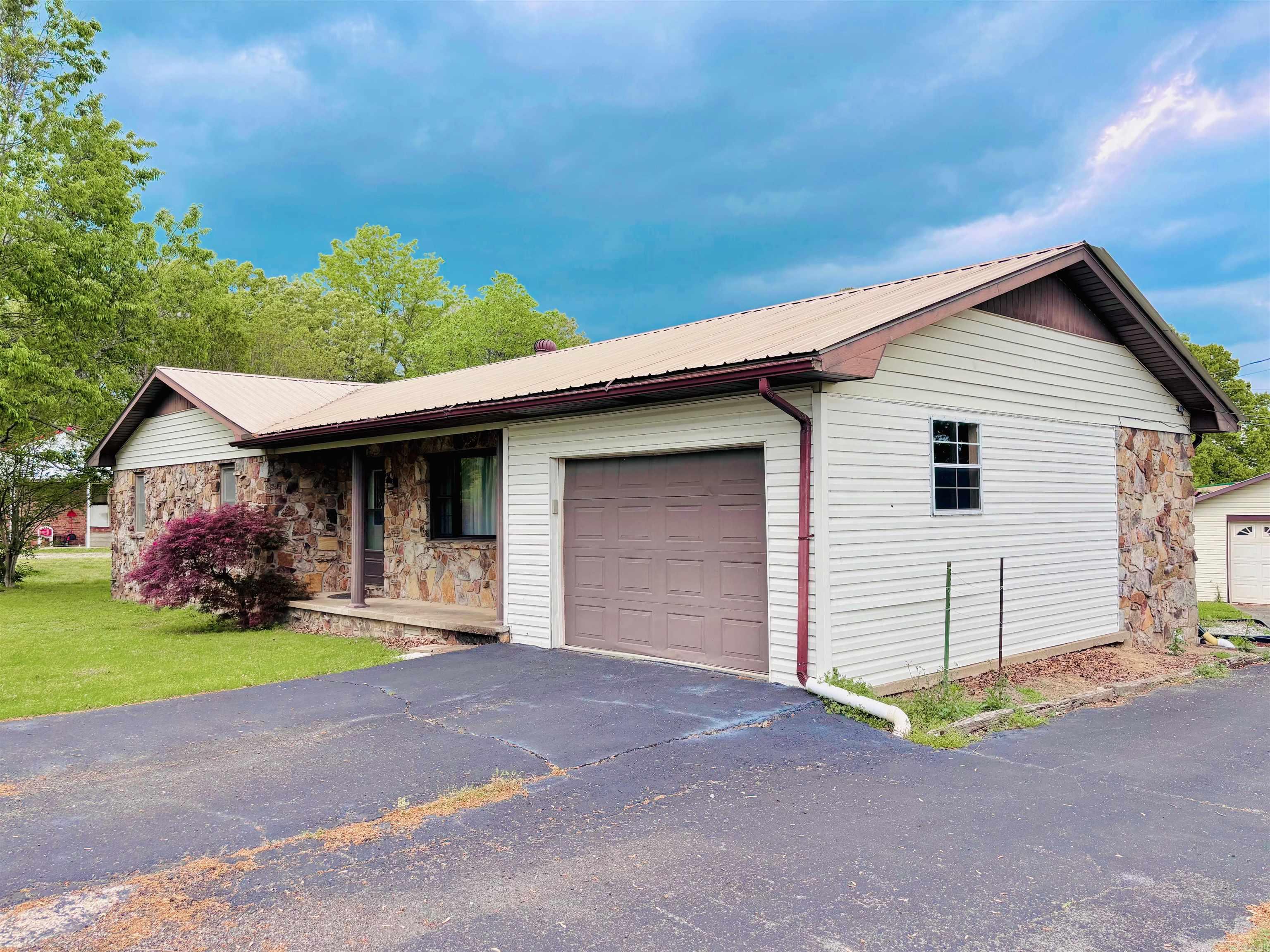 5005 Highway 90 Pocahontas, AR 72455