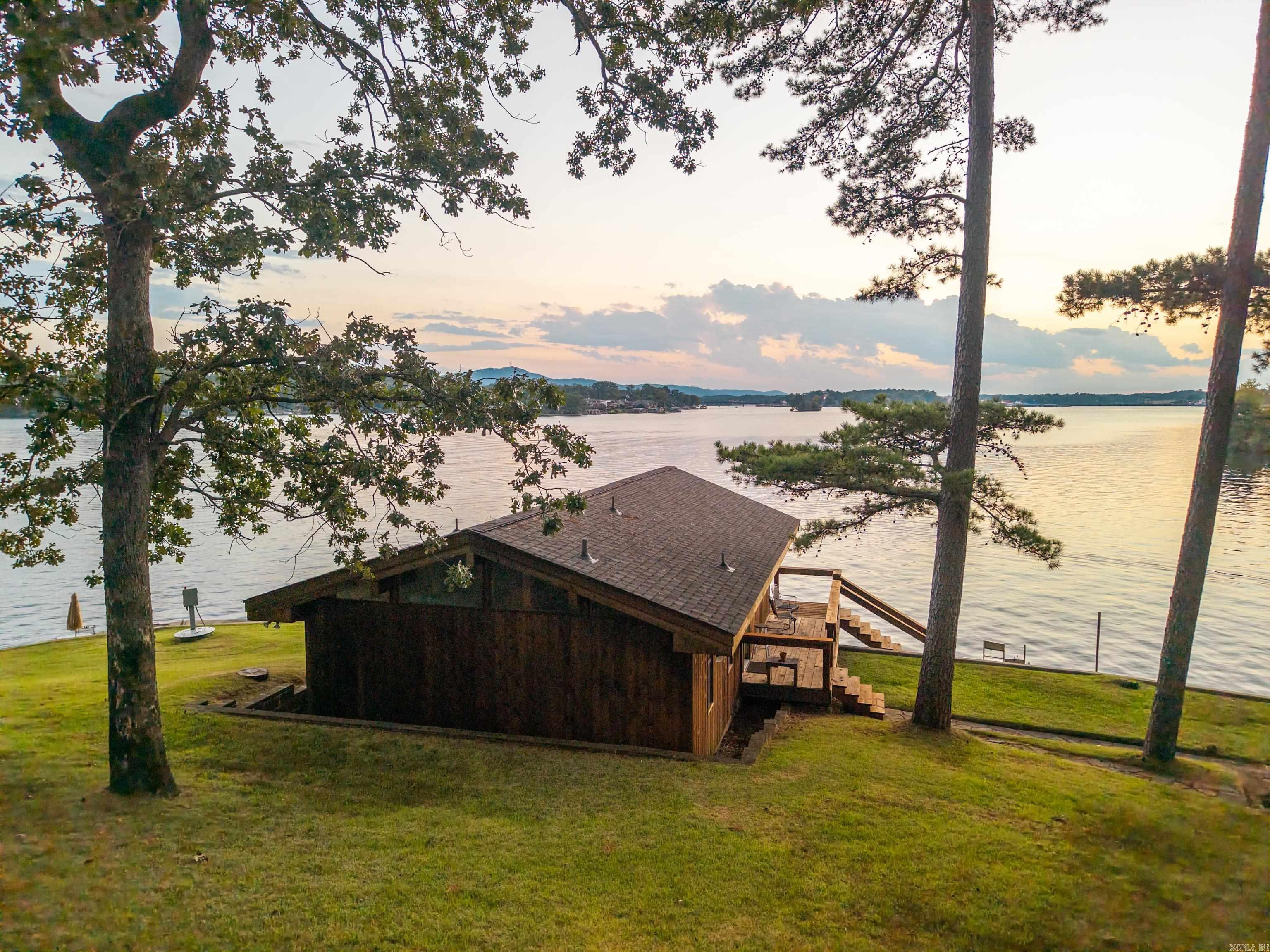 820 Lakeland Pt Hot Springs, AR 71913