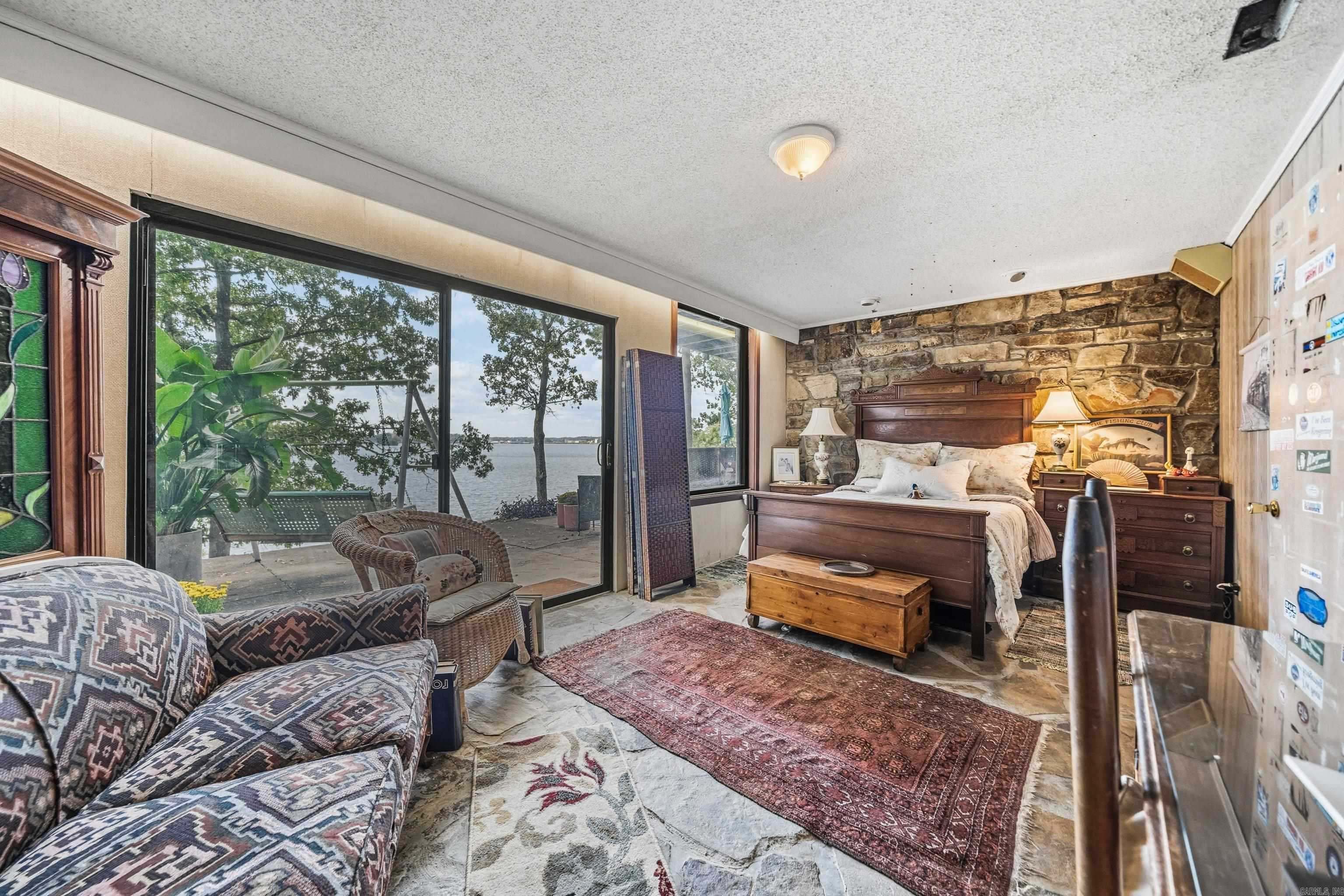 820 Lakeland Pt  Hot Springs, AR