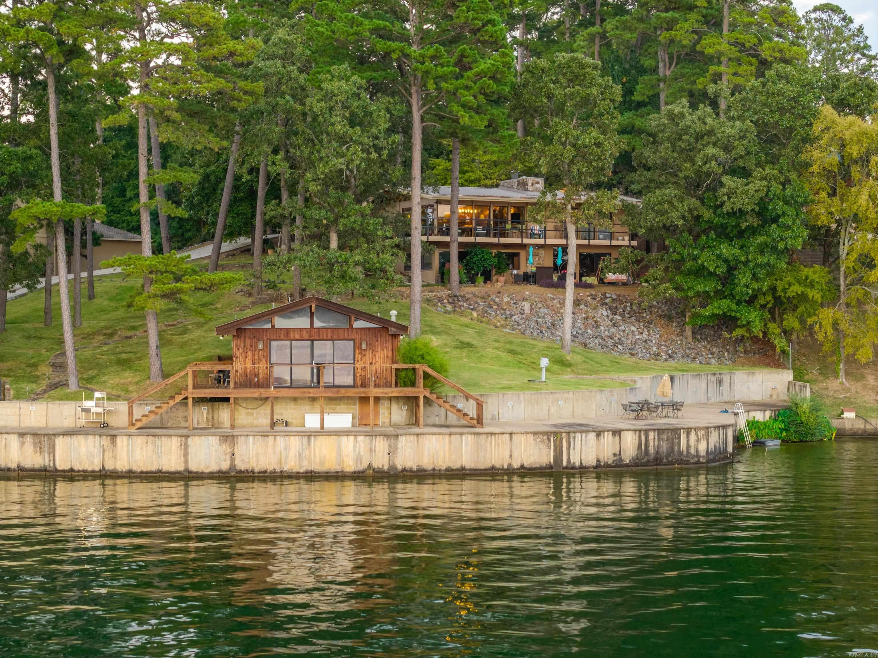 820 Lakeland Pt  Hot Springs, AR