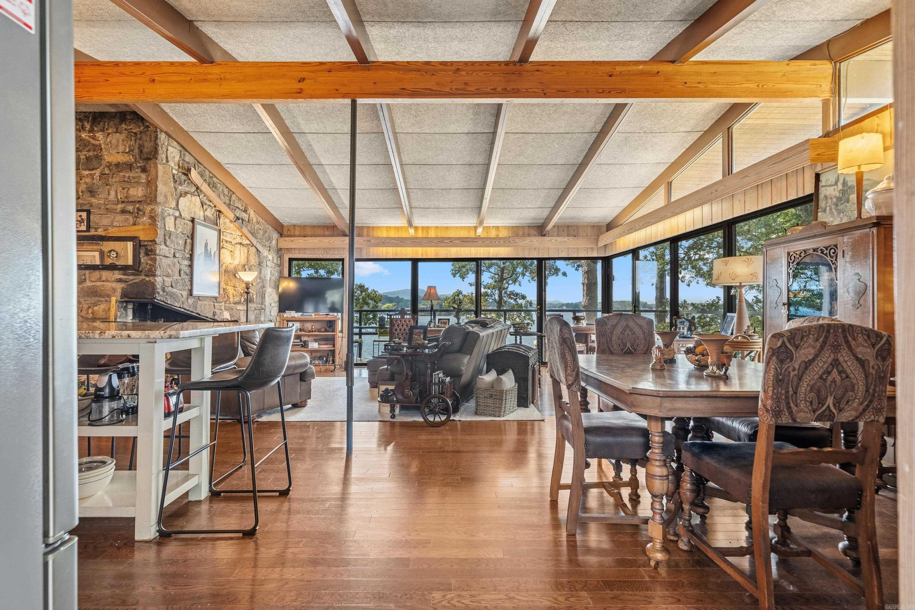 820 Lakeland Pt  Hot Springs, AR