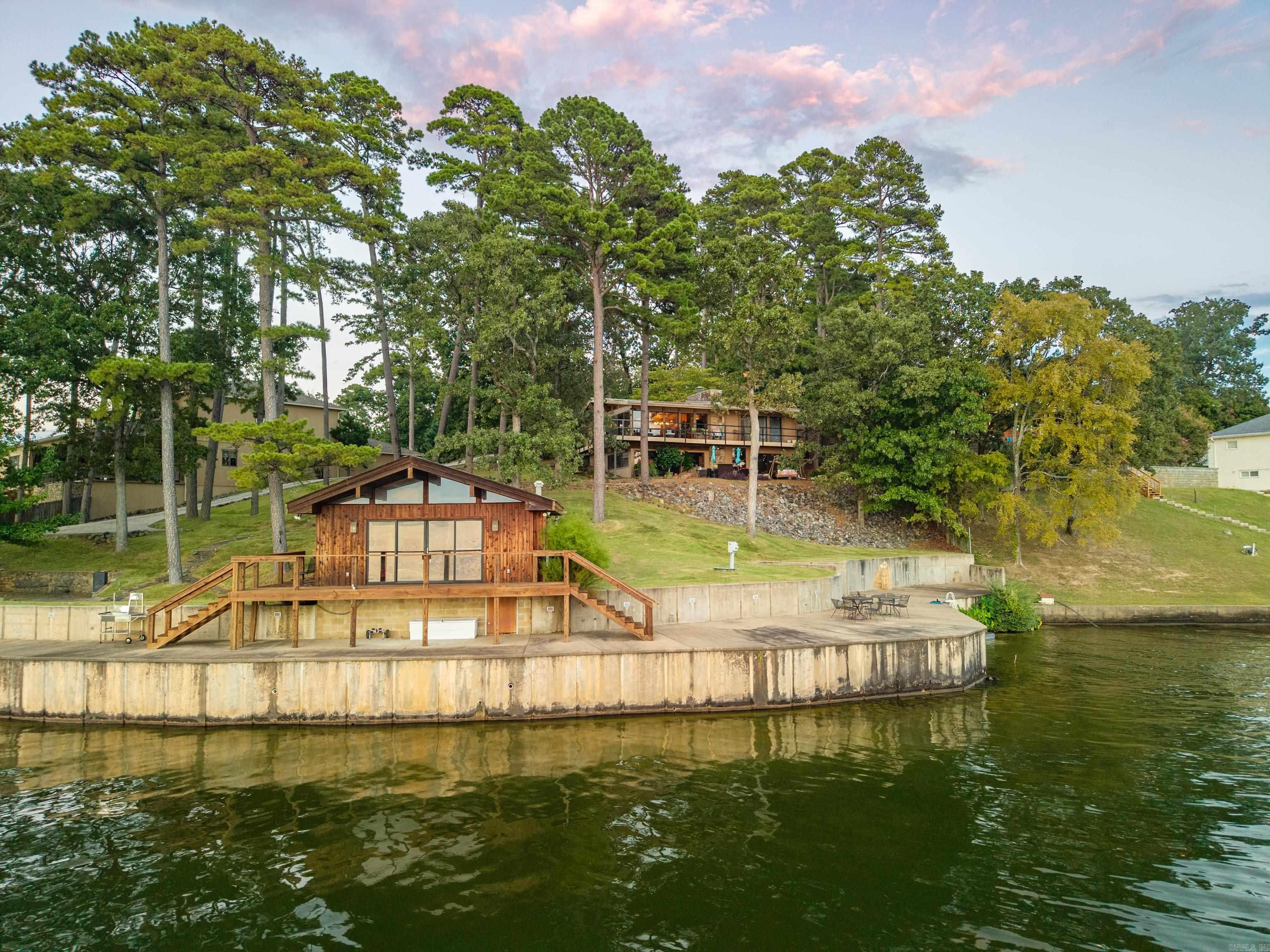 820 Lakeland Pt  Hot Springs, AR