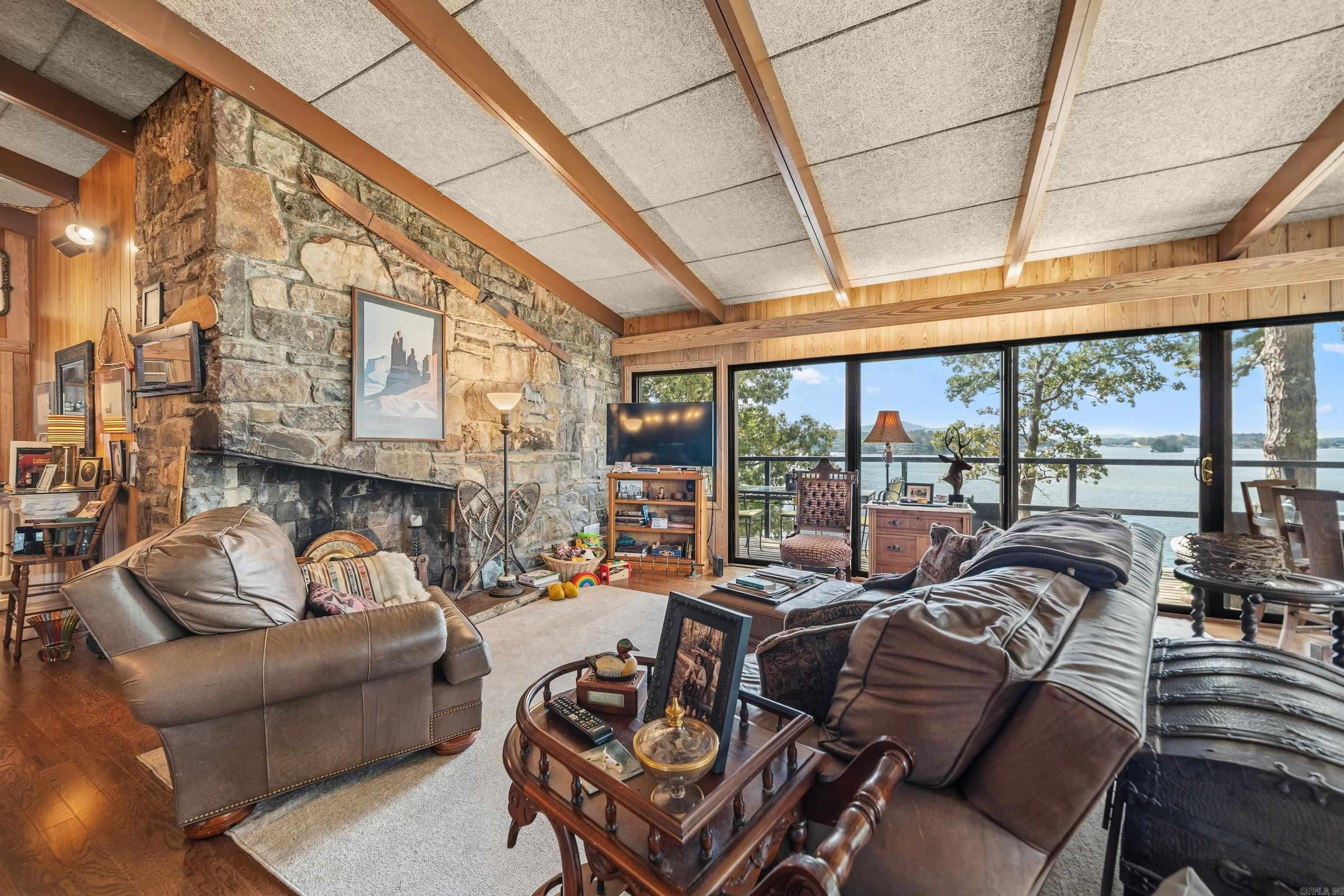 820 Lakeland Pt  Hot Springs, AR