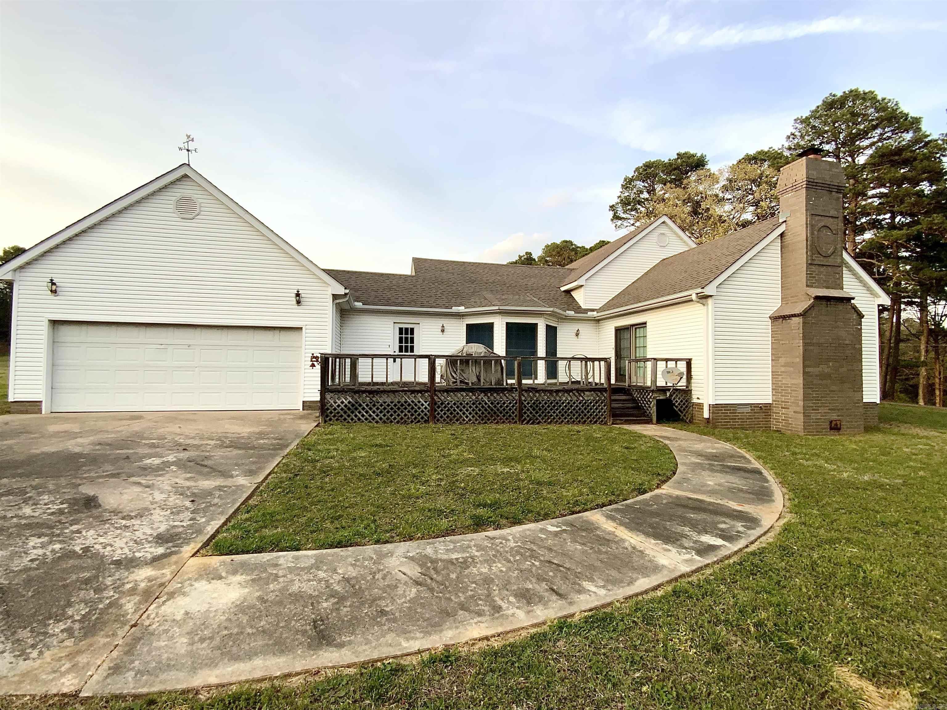 949 DeKalb Road Tumbling Shoals, AR 72581