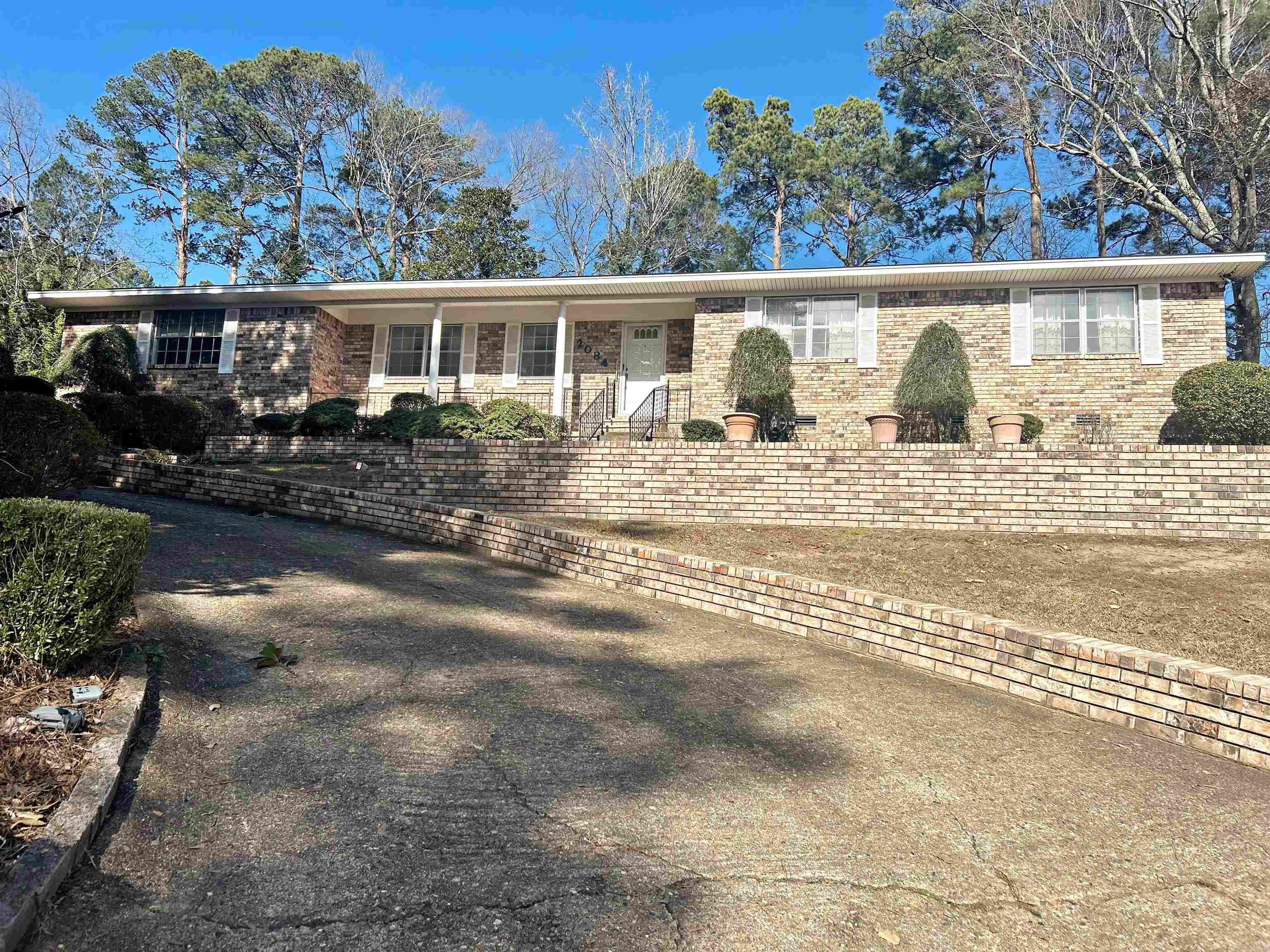 2084 Elaine  Arkadelphia, AR